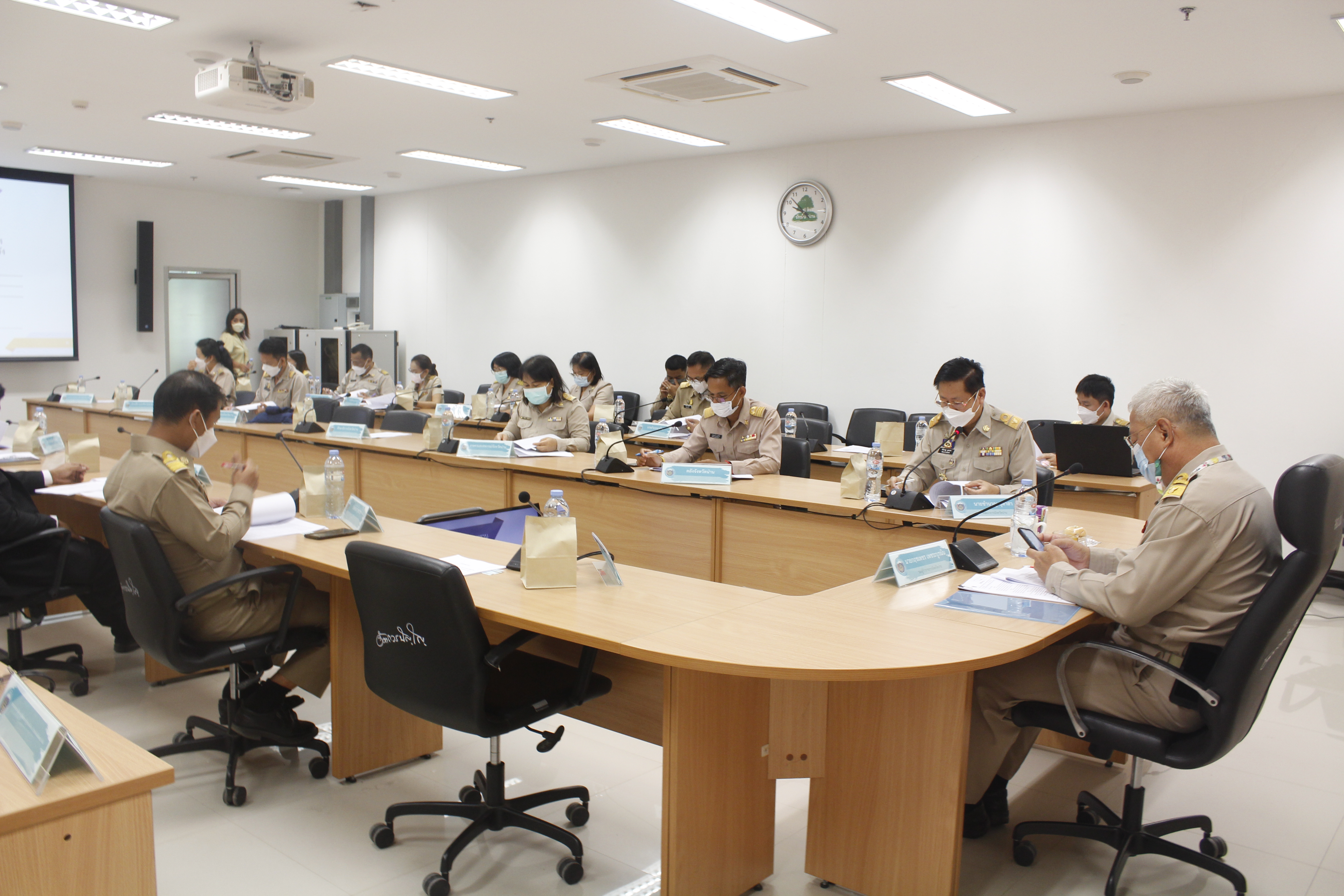 @ที่นี่เมืองน่าน@ จังหวัดน่าน ประชุมคณะกรรมการประสานและขับเคลื่อนนโยบายสานพลังประชารัฐประจำจังหวัดน่าน ครั้งที่ 1 /2565