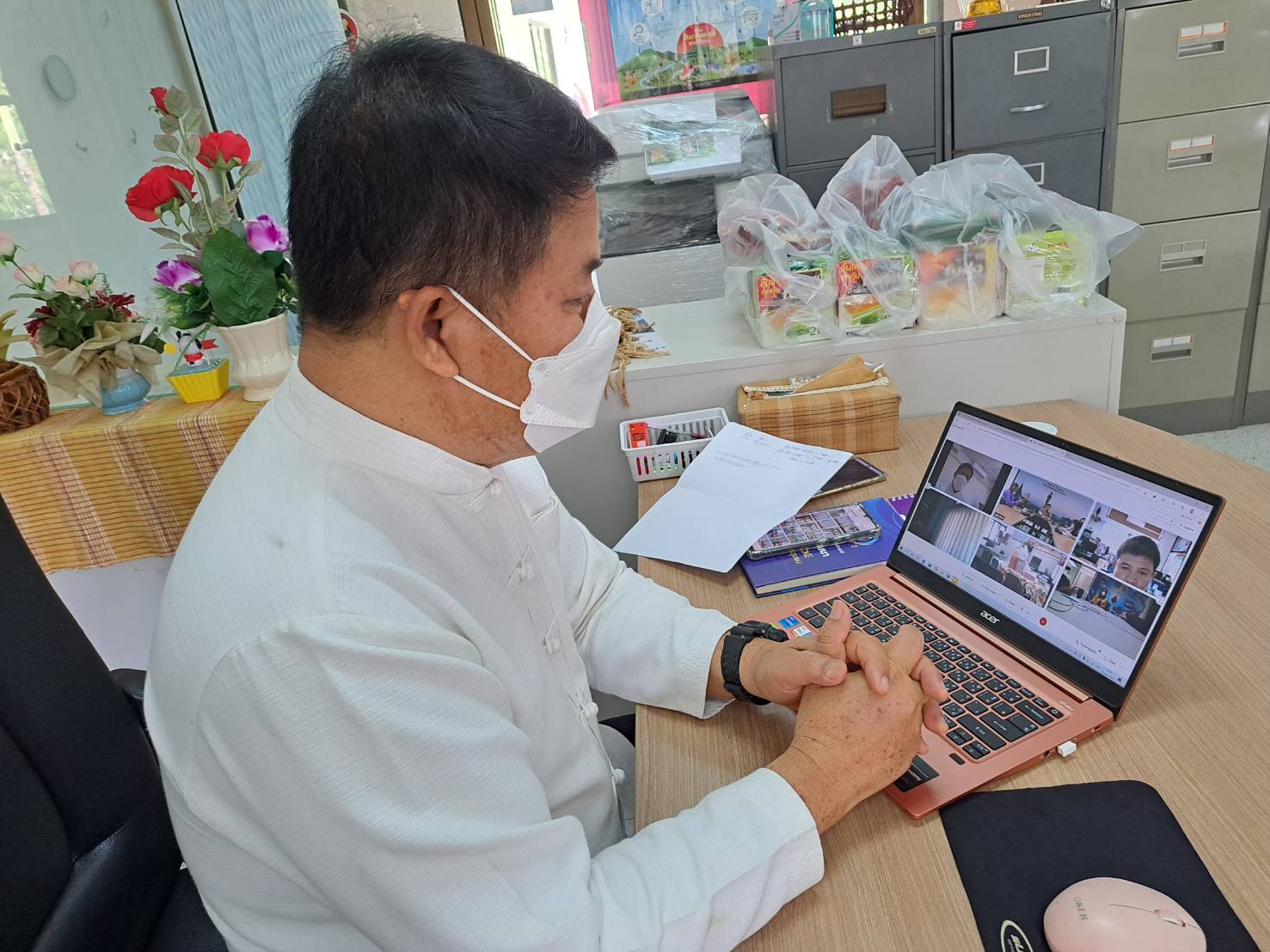 @ที่นี่เมืองน่าน@ พช.น่าน ประชุมติดตามการขับเคลื่อนการดำเนินงานขจัดความยากจนและพัฒนาคนทุกช่วงวัยอย่างยั่งยืนตามหลักปรัชญาของเศรษฐกิจพอเพียงในระดับพื้นที่