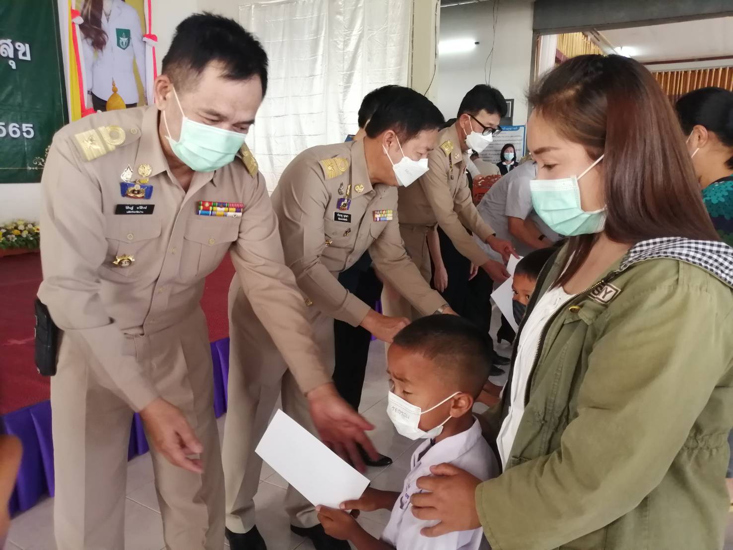 @ที่นี่เมืองน่าน@ จังหวัดน่าน ออกหน่วยแพทย์เคลื่อนที่ พอ.สว. โครงการ หน่วยบำบัดทุกข์ บำรุงสุข สร้างรอยยิ้มให้ประชาชน จังหวัดน่าน ประจำปีงบประมาณ พ.ศ.2565