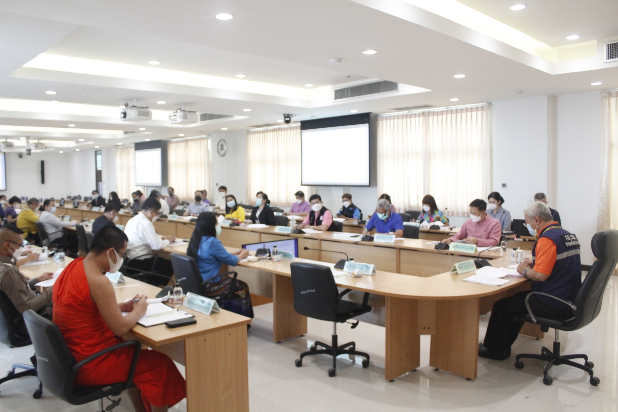 @ที่นี่เมืองน่าน@ จังหวัดน่าน ประชุมคณะกรรมการบริหารศูนย์อำนวยการปฏิบัติการขจัดความยากจนพัฒนาคนทุกช่วงวัยอย่างยั่งยืนตามหลักปรัชญาเศรษฐกิจพอเพียงจังหวัดน่าน (คจพ.จ)  ครั้งที่ 1 /2565