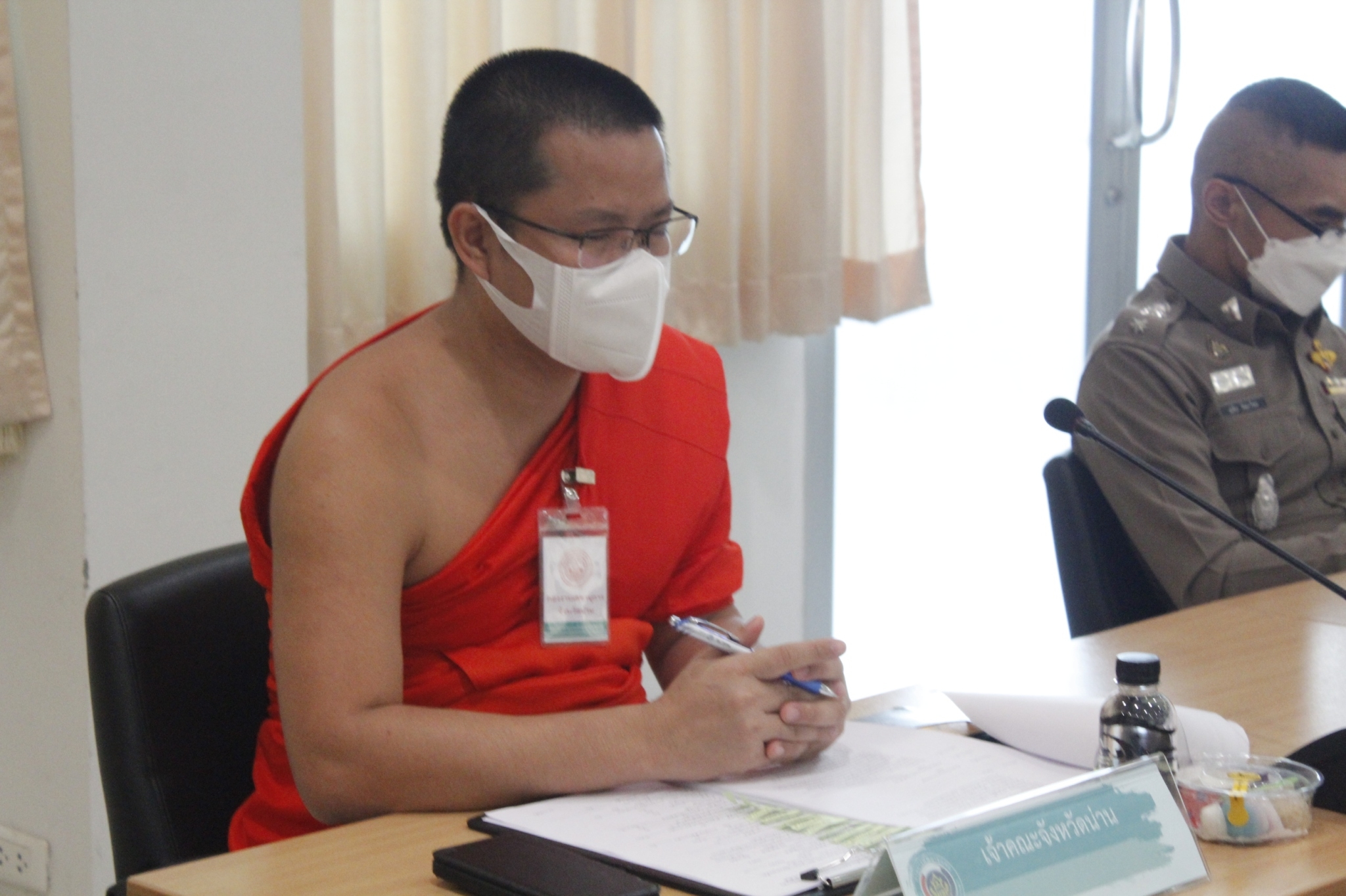 @ที่นี่เมืองน่าน@ จังหวัดน่าน ประชุมคณะกรรมการบริหารศูนย์อำนวยการปฏิบัติการขจัดความยากจนพัฒนาคนทุกช่วงวัยอย่างยั่งยืนตามหลักปรัชญาเศรษฐกิจพอเพียงจังหวัดน่าน (คจพ.จ)  ครั้งที่ 1 /2565