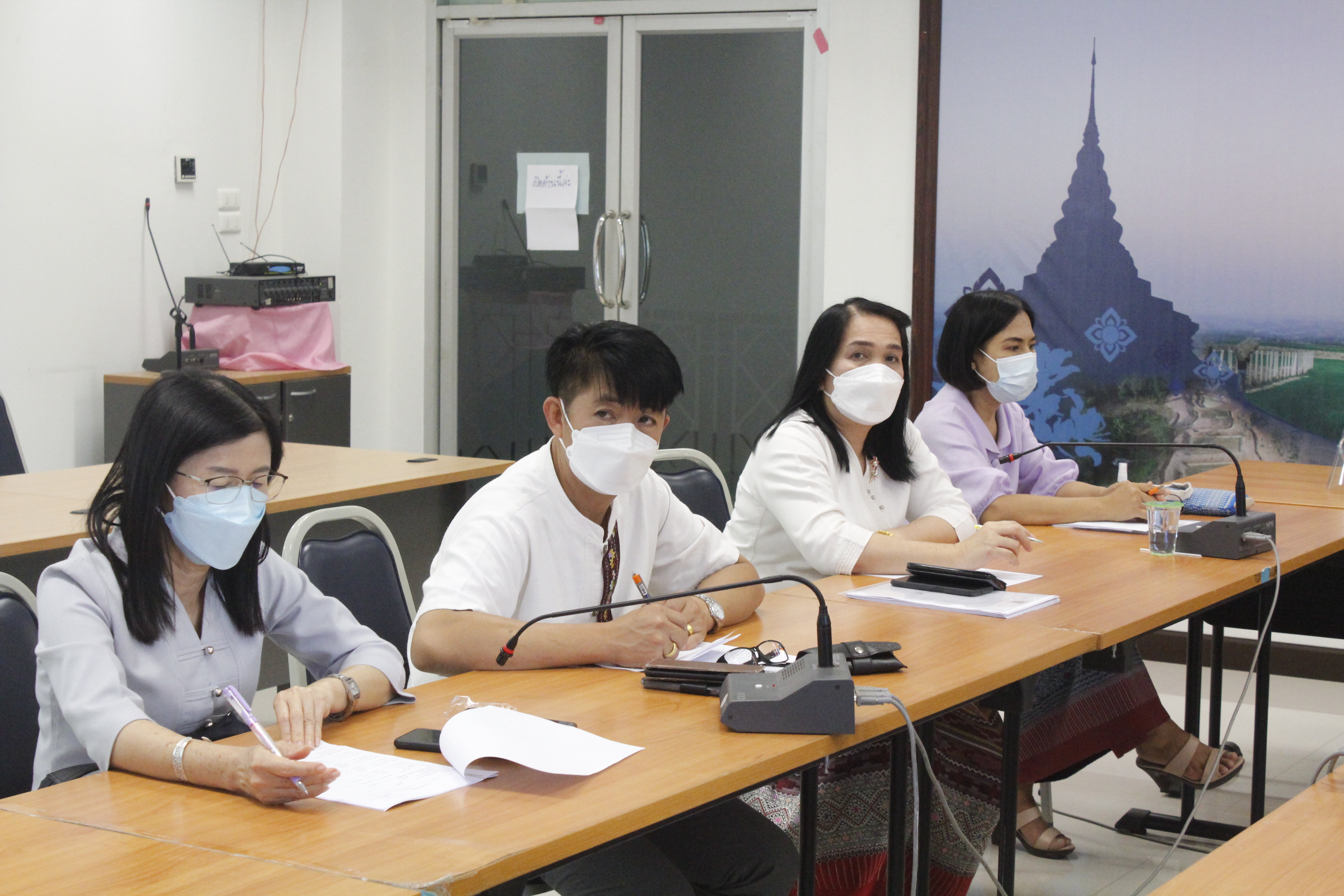 @ที่นี่เมืองน่าน@ พช.น่าน ประชุมขับเคลื่อนขจัดความยากจนและพัฒนาคนทุกช่วงวัยอย่างยั่งยืนตามหลักปรัชญาของเศรษฐกิจพอเพียง จังหวัดน่าน