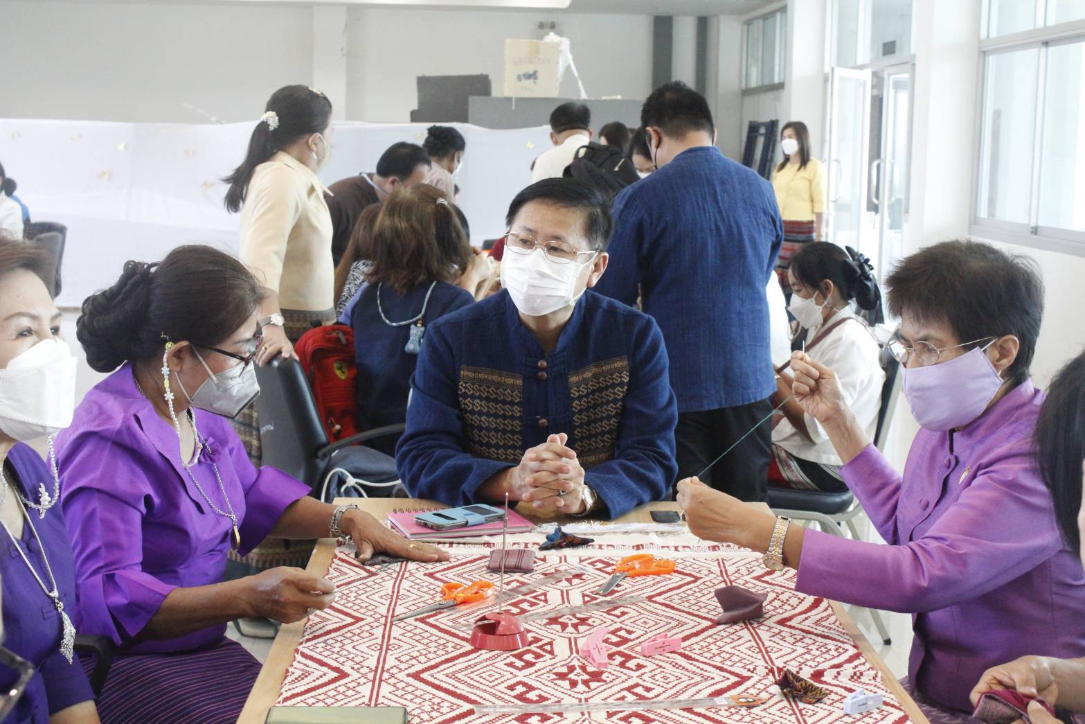 จังหวัดน่าน จัดกิจกรรมจังหวัดน่าน ร้อยใจ ทำความดีเพื่อแม่ ประดิษฐ์ผีเสื้อ ร่วมนิทรรศการเฉลิมพระเกียรติ สมเด็จพระนางเจ้าสิริกิติ์ พระบรมราชินีนาถ พระบรมราชชนนีพันปีหลวง เนื่องในโอกาสมหามงคลเฉลิมพระเกียติพระชนมพรรษา 90 พรรษา 12 สิงหาคม 2565