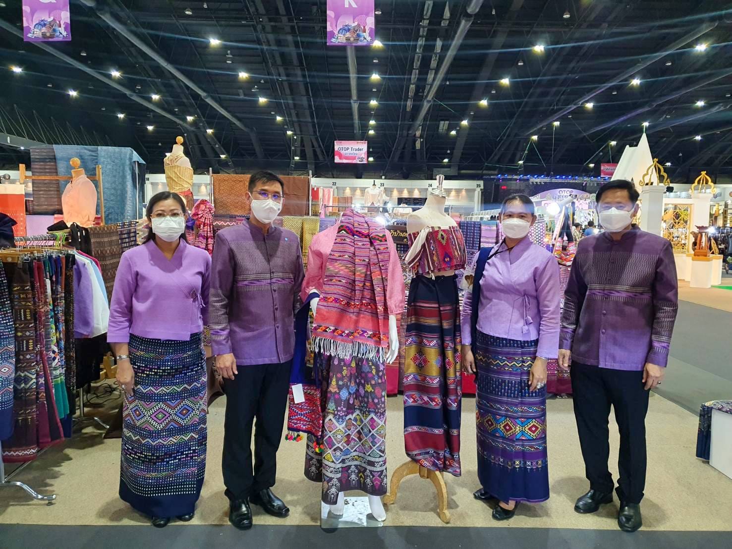 จังหวัดน่าน ร่วมงาน OTOP Midyear 2022 “สุขช้อป สุขใจ สุขทั่วไทย รวมไว้ในที่เดียว (low brightness)