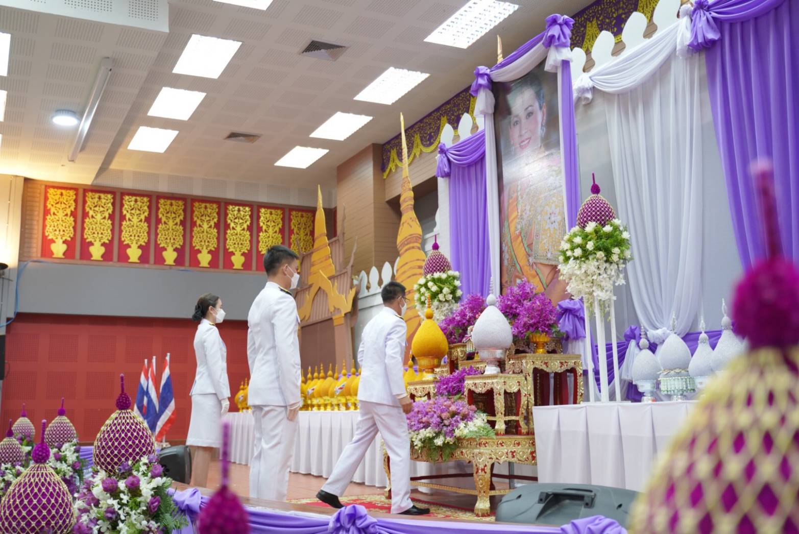 จังหวัดน่าน จัดพิธีถวายเครื่องราชสักการะ วางพานพุ่ม และพิธีถวายพระพรชัยมงคล เนื่องในโอกาสวันเฉลิมพระชนมพรรษา สมเด็จพระนางเจ้าฯ พระบรมราชินี