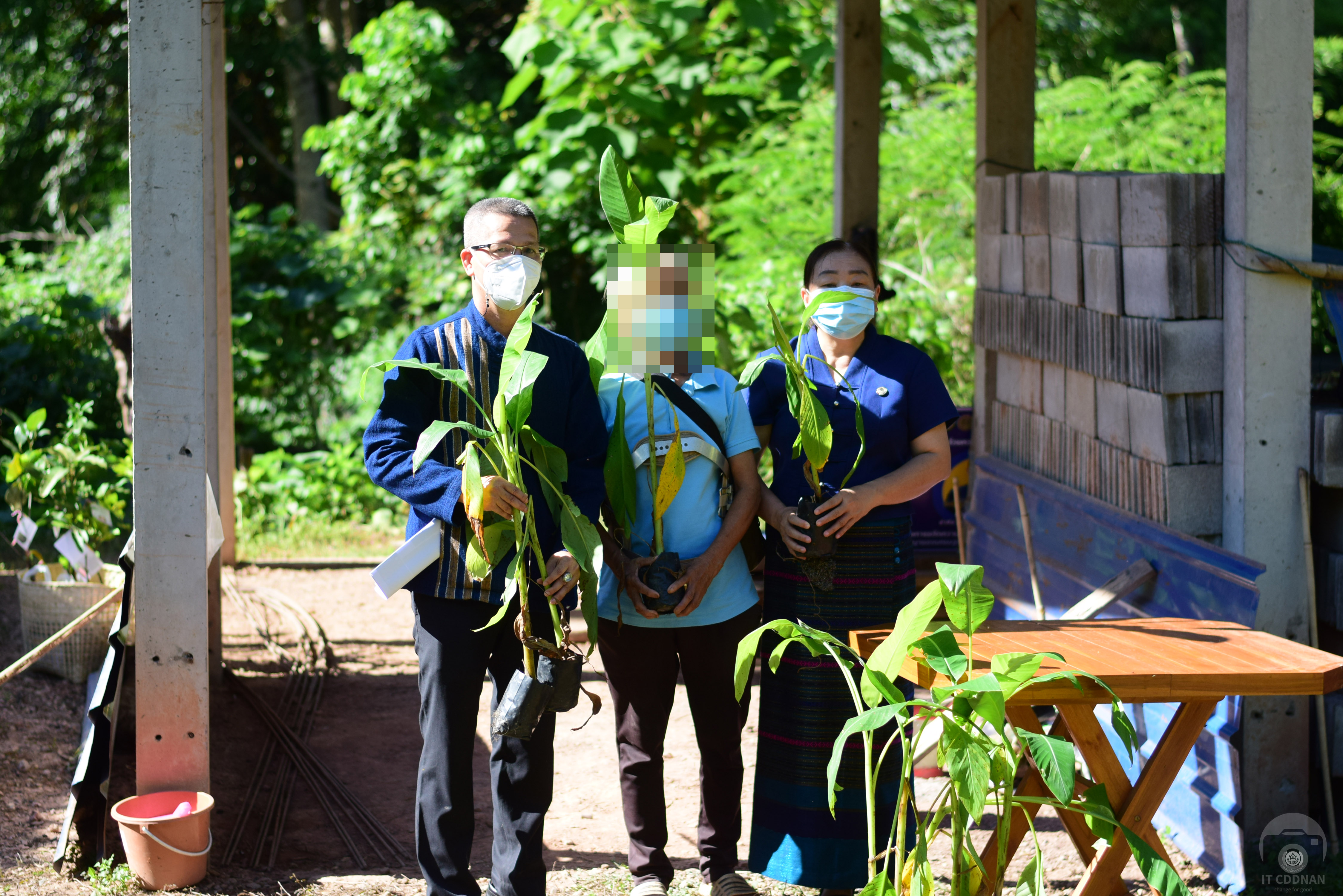 @ข่าวแก้จนน่าน@ จังหวัดน่าน ลงพื้นที่ตรวจเยี่ยมครัวเรือนเป้าหมาย TPMAP ปี 2565 ตามโครงการขจัดความยากจนและพัฒนาคนทุกช่วงวัยอย่างยั่งยืนตามหลักปรัชญาของเศรษฐกิจพอเพียง พื้นที่อำเภอเวียงสา จังหวัดน่าน