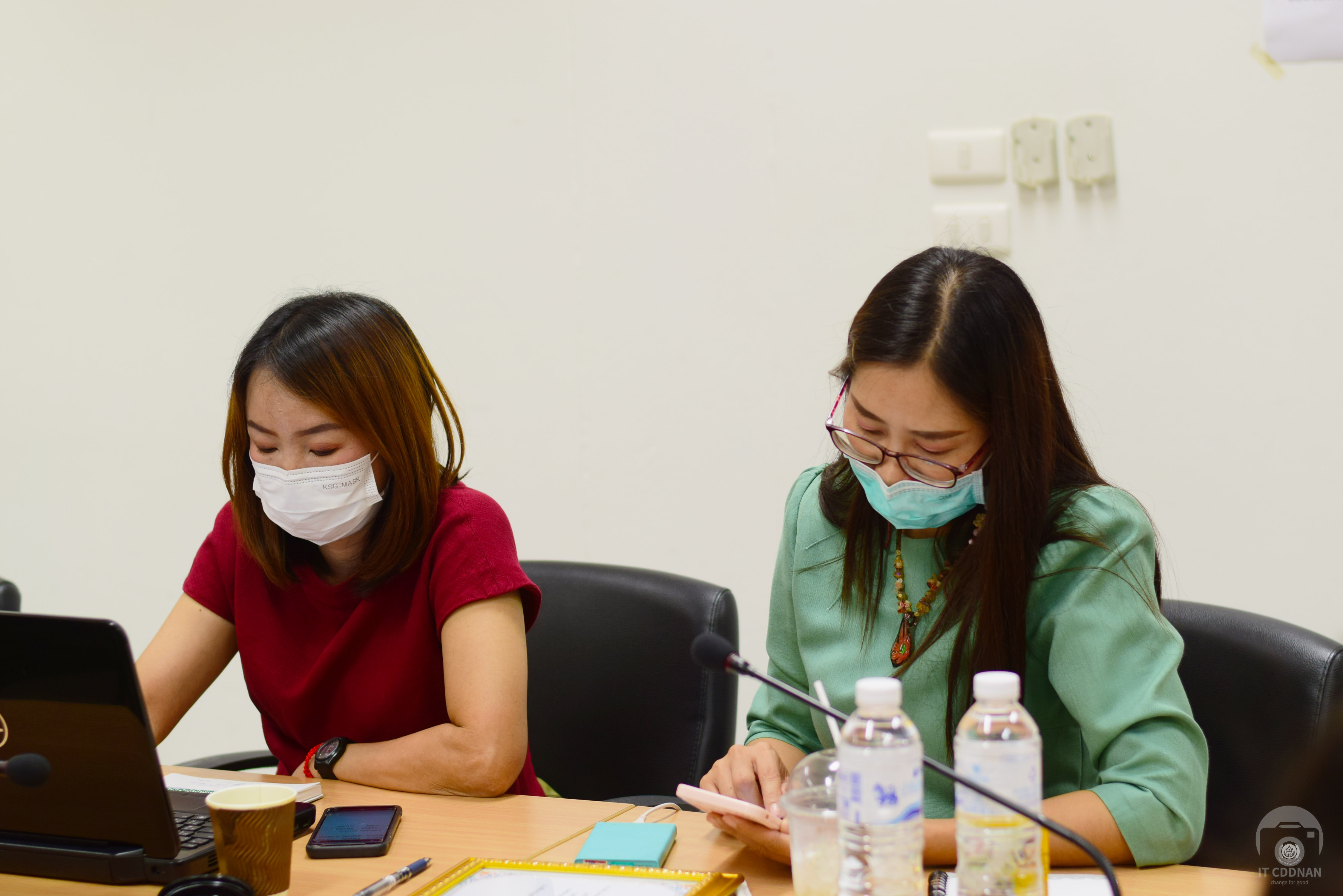 พช.น่าน ฝึกอบรมให้ความรู้การจัดตั้งกลุ่มออมทรัพย์เพื่อการผลิตแก่พัฒนากร ในสังกัดสำนักงานพัฒนาชุมชนจังหวัดน่าน