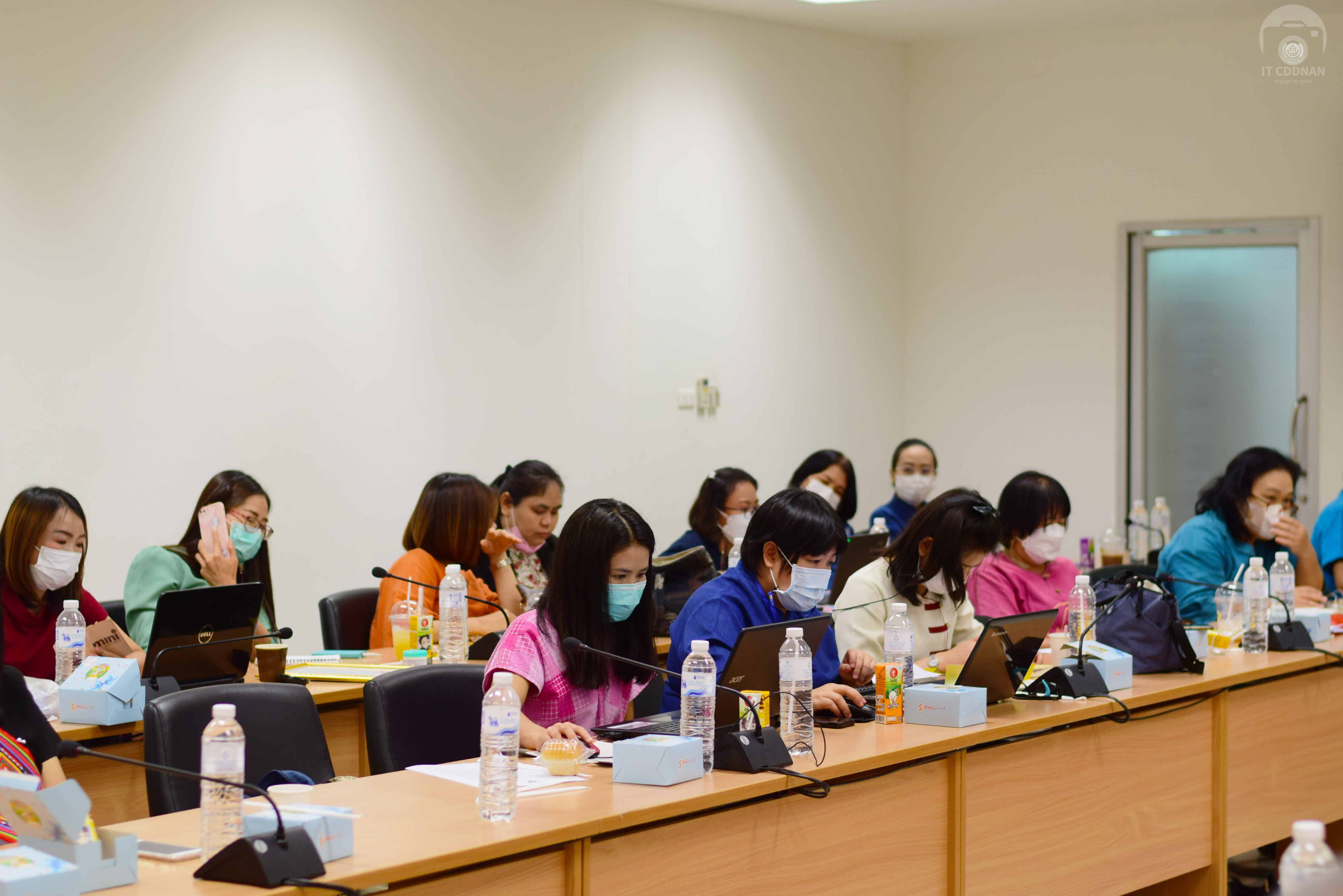 พช.น่าน ฝึกอบรมให้ความรู้การจัดตั้งกลุ่มออมทรัพย์เพื่อการผลิตแก่พัฒนากร ในสังกัดสำนักงานพัฒนาชุมชนจังหวัดน่าน