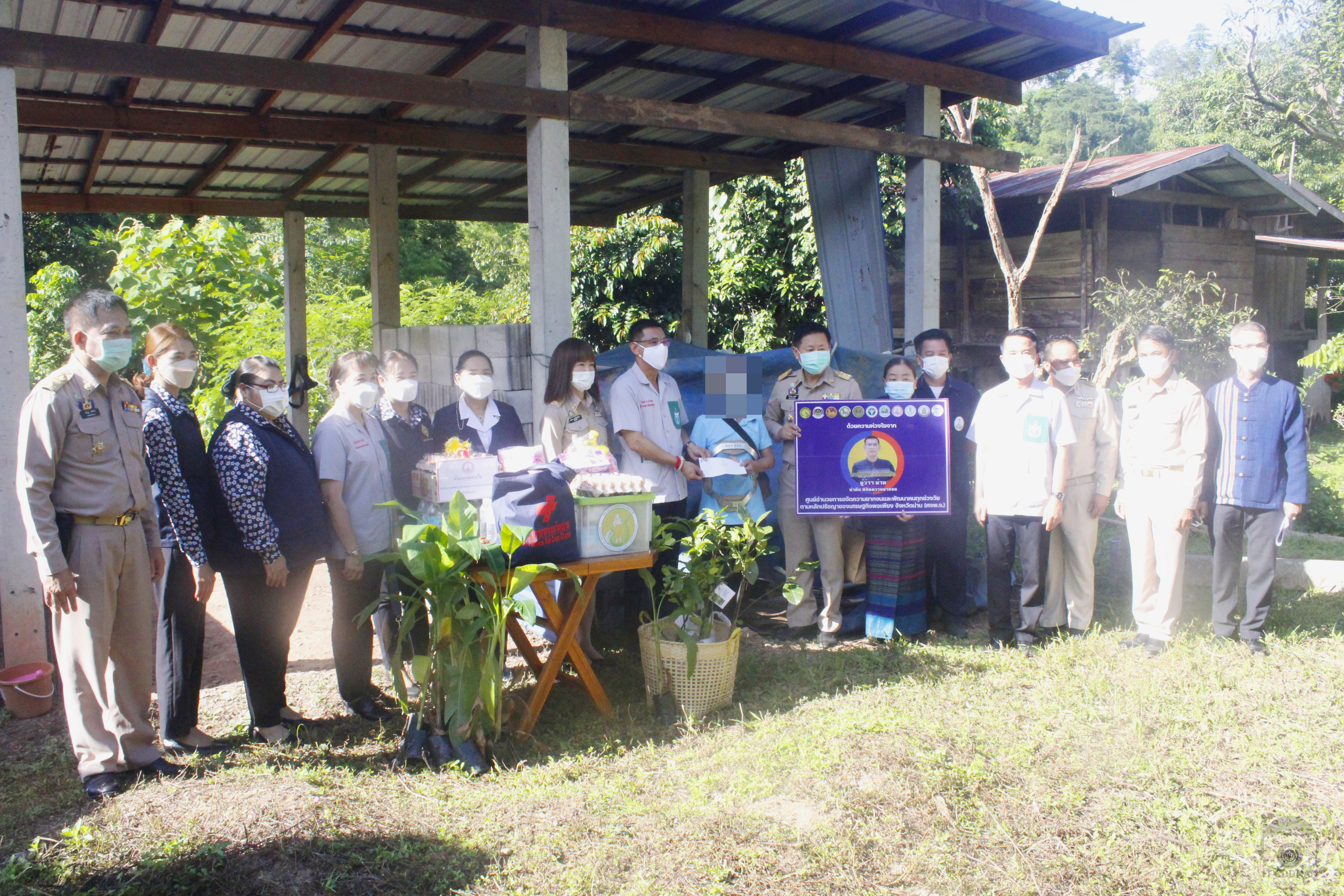 @ข่าวแก้จนน่าน@ จังหวัดน่าน ลงพื้นที่ตรวจเยี่ยมครัวเรือนเป้าหมาย TPMAP ปี 2565 ตามโครงการขจัดความยากจนและพัฒนาคนทุกช่วงวัยอย่างยั่งยืนตามหลักปรัชญาของเศรษฐกิจพอเพียง พื้นที่อำเภอเวียงสา จังหวัดน่าน
