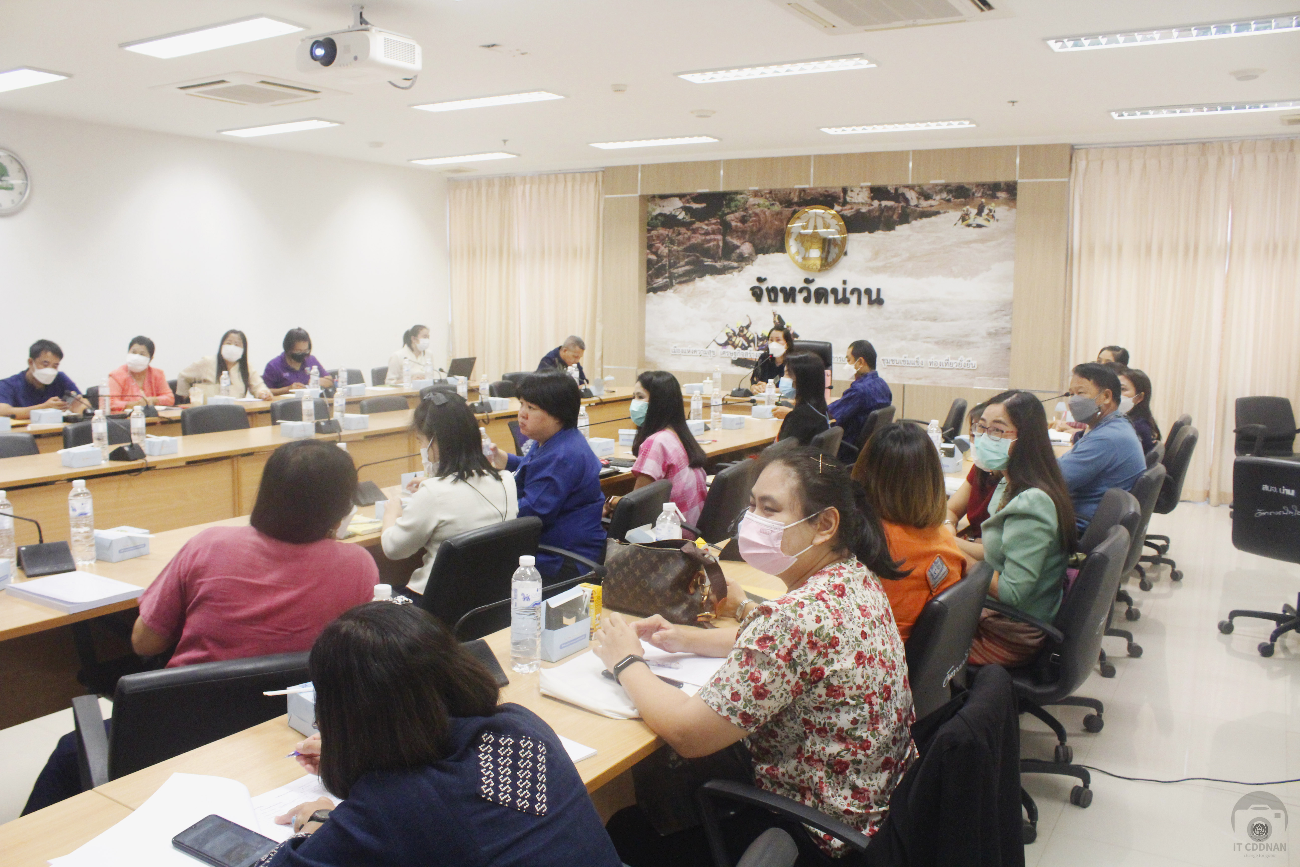 พช.น่าน ฝึกอบรมให้ความรู้การจัดตั้งกลุ่มออมทรัพย์เพื่อการผลิตแก่พัฒนากร ในสังกัดสำนักงานพัฒนาชุมชนจังหวัดน่าน