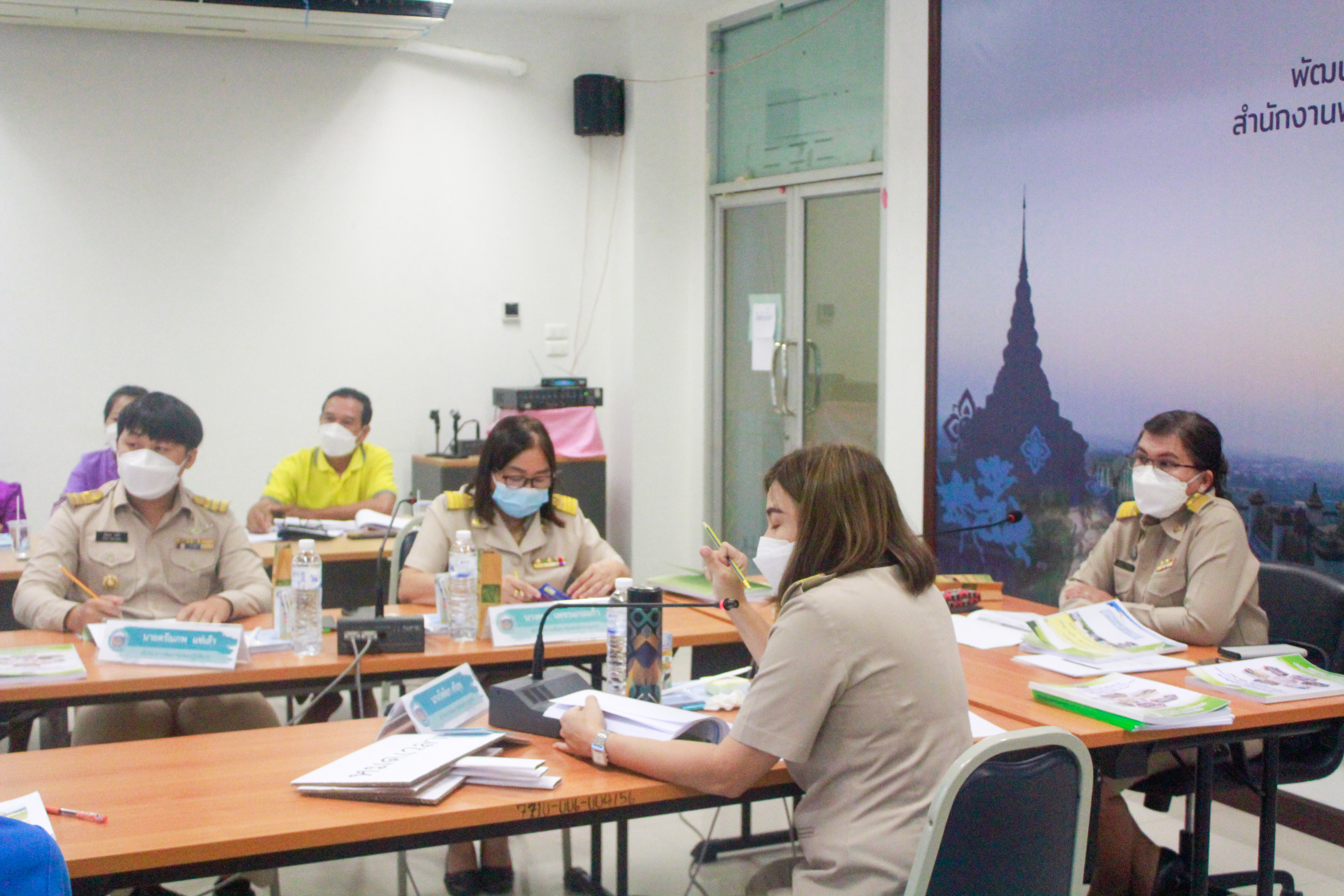 พช.น่าน ดำเนินการพิจารณากลั่นกรองการคัดสรรกิจกรรมพัฒนาชุมชนดีเด่น ระดับจังหวัด ประจำปี 2565