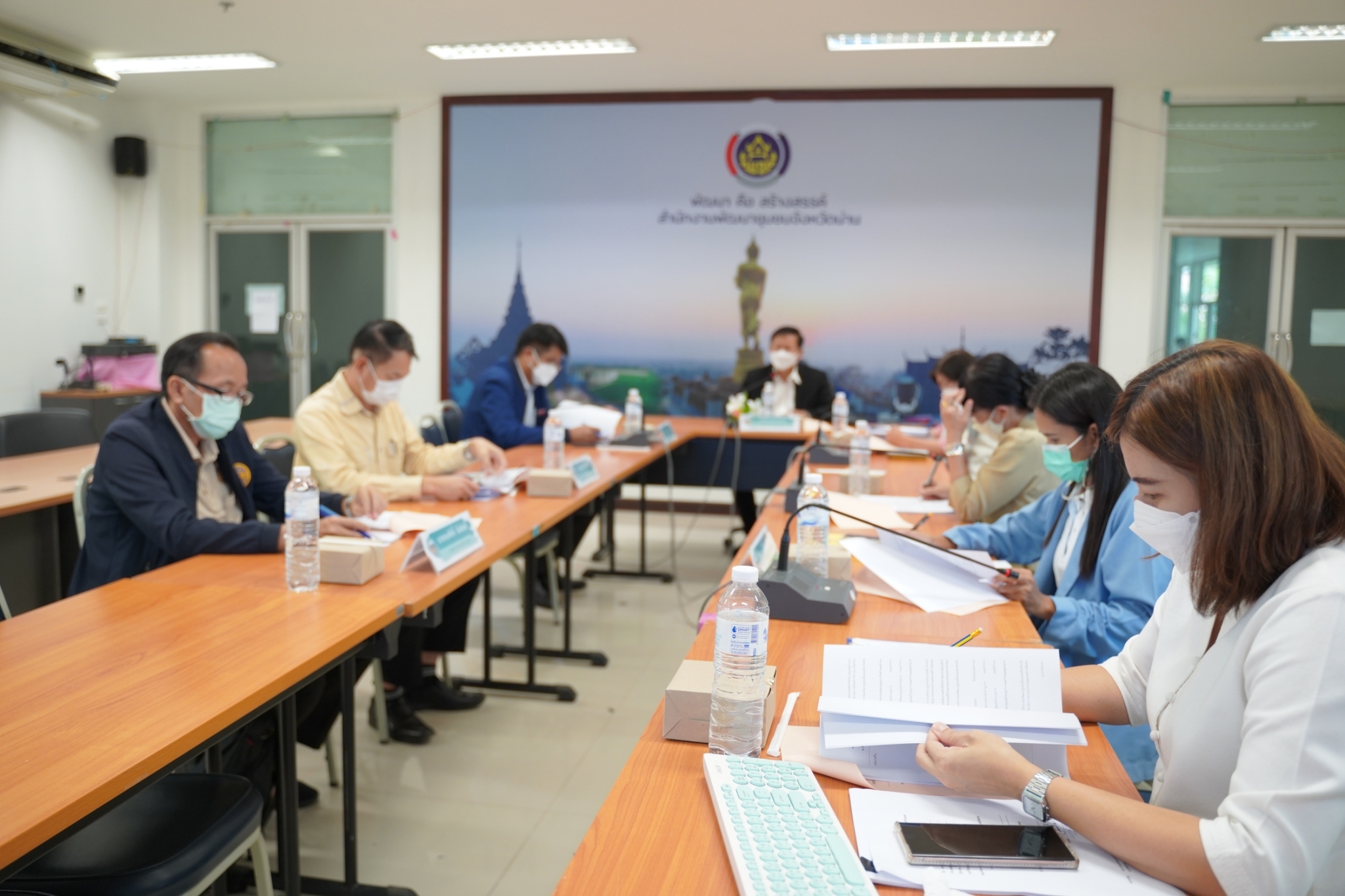 พช.น่าน ประชุมคณะกรรมการคัดสรรกิจกรรมพัฒนาชุมชนดีเด่น ระดับจังหวัด ประจำปี 2565