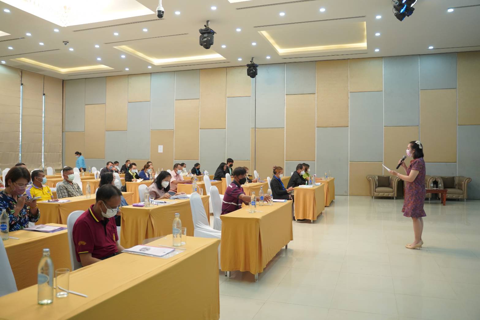 พช.น่าน ประชุมเชิงปฏิบัติการคณะกรรมการบริหารตลาด ผู้บริหารจัดการตลาด (CMO) และเจ้าหน้าที่พัฒนาชุมชนอำเภอ ตามโครงการส่งเสริมการพัฒนากลไกและโครงสร้างดูดซับมูลค่าทางเศรษฐกิจและการกระจายรายได้กลับสู่ท้องถิ่น