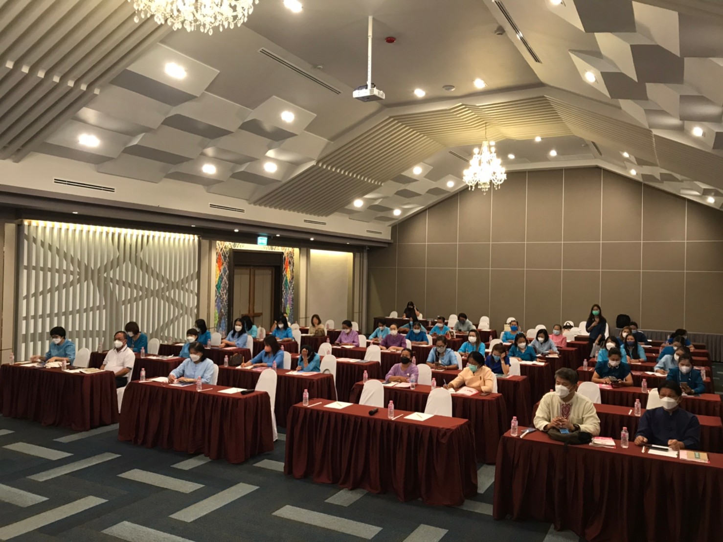 พช.น่าน ประชุมเชิงปฏิบัติการพัฒนาระบบบริหารจัดการกองทุนพัฒนาบทบาทสตรี จังหวัดน่าน ประจำปีงบประมาณ พ.ศ. 2565