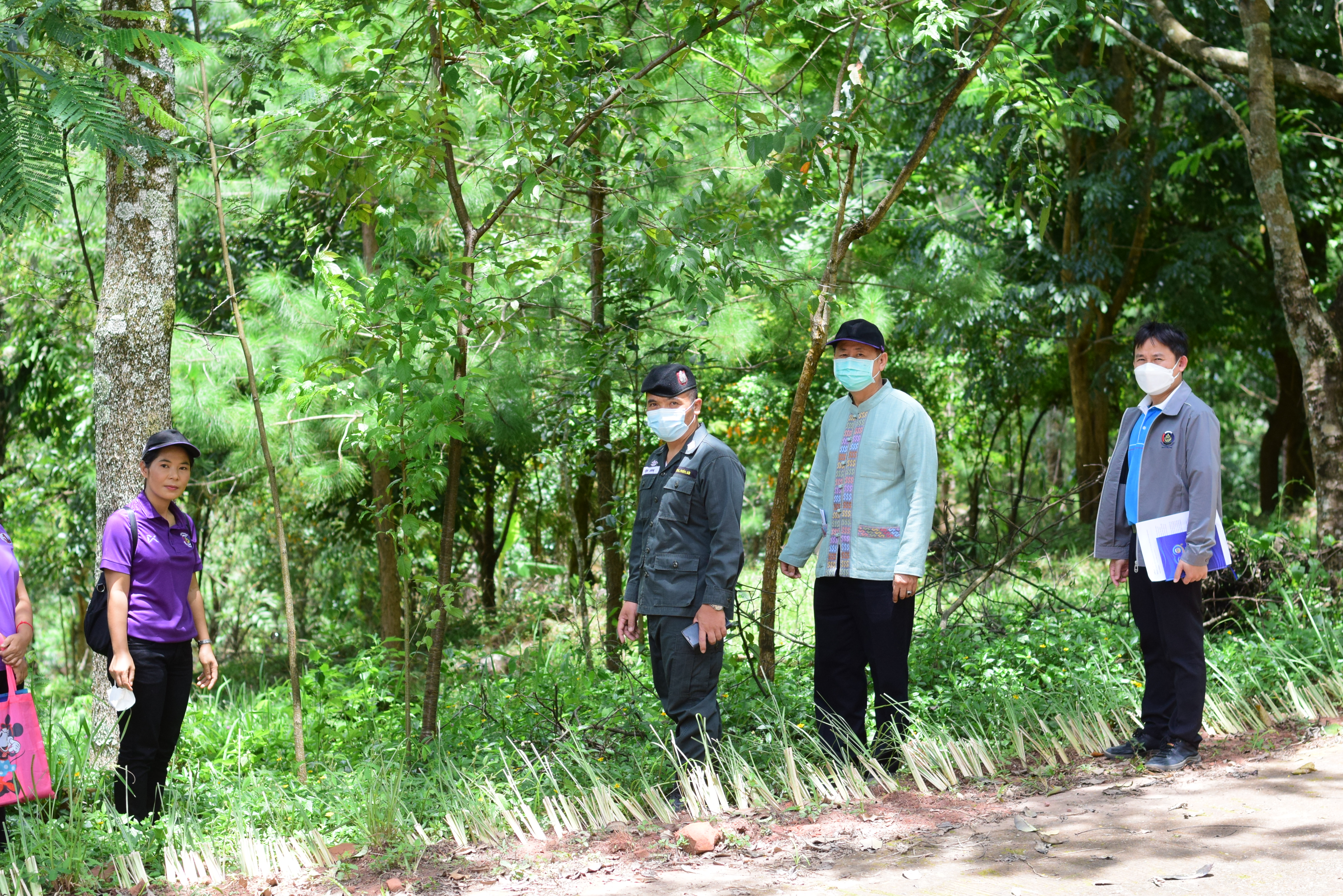 พช.น่าน ลงพื้นที่ติดตามการดำเนินงานโครงการส่งเสริมการมีส่วนร่วมของชุมชนในการขับเคลื่อนกิจกรรมตามหลักปรัชญาของเศรษฐกิจพอเพียง พื้นที่อำเภอบ่อเกลือ จังหวัดน่าน