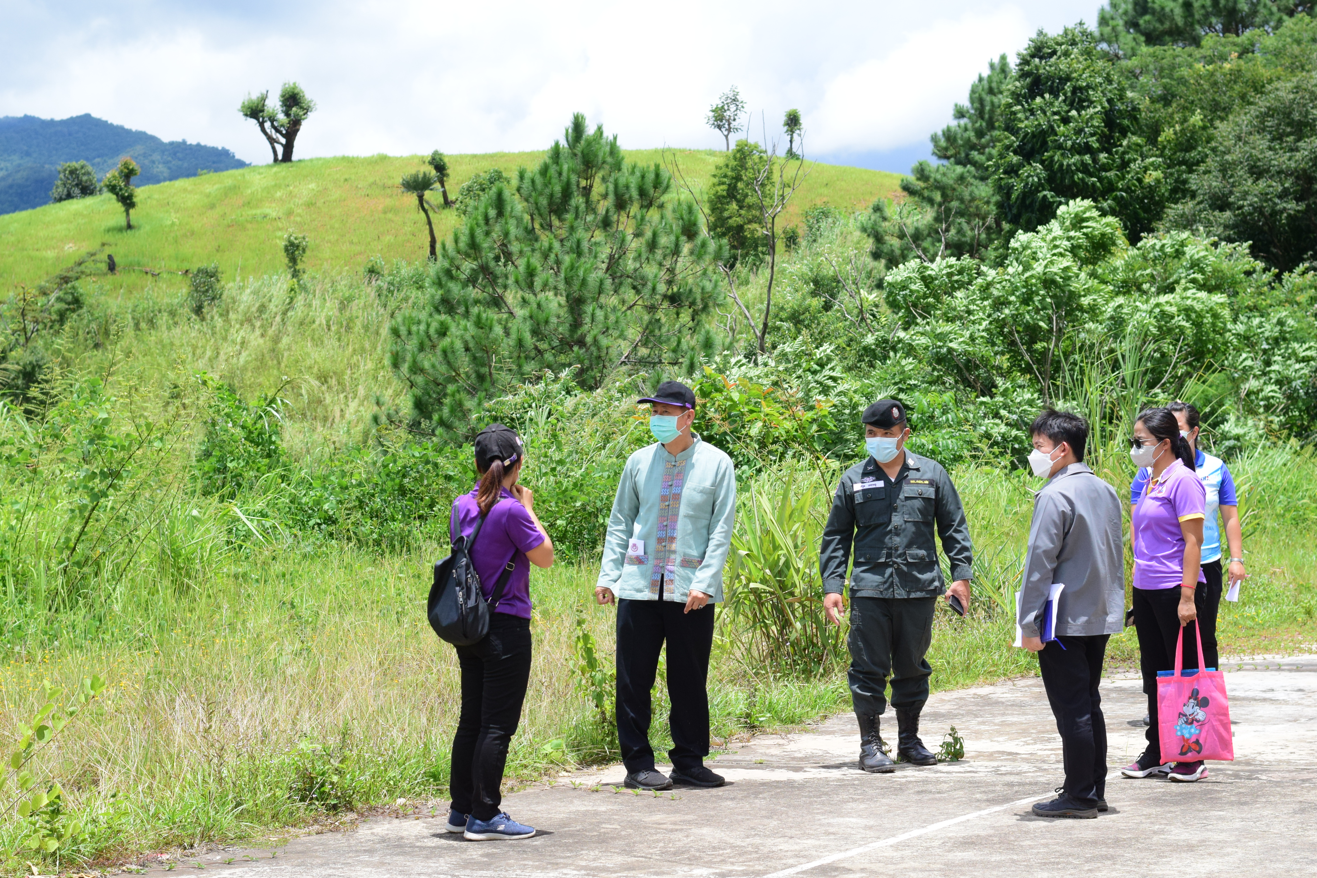 พช.น่าน ลงพื้นที่ติดตามการดำเนินงานโครงการส่งเสริมการมีส่วนร่วมของชุมชนในการขับเคลื่อนกิจกรรมตามหลักปรัชญาของเศรษฐกิจพอเพียง พื้นที่อำเภอบ่อเกลือ จังหวัดน่าน