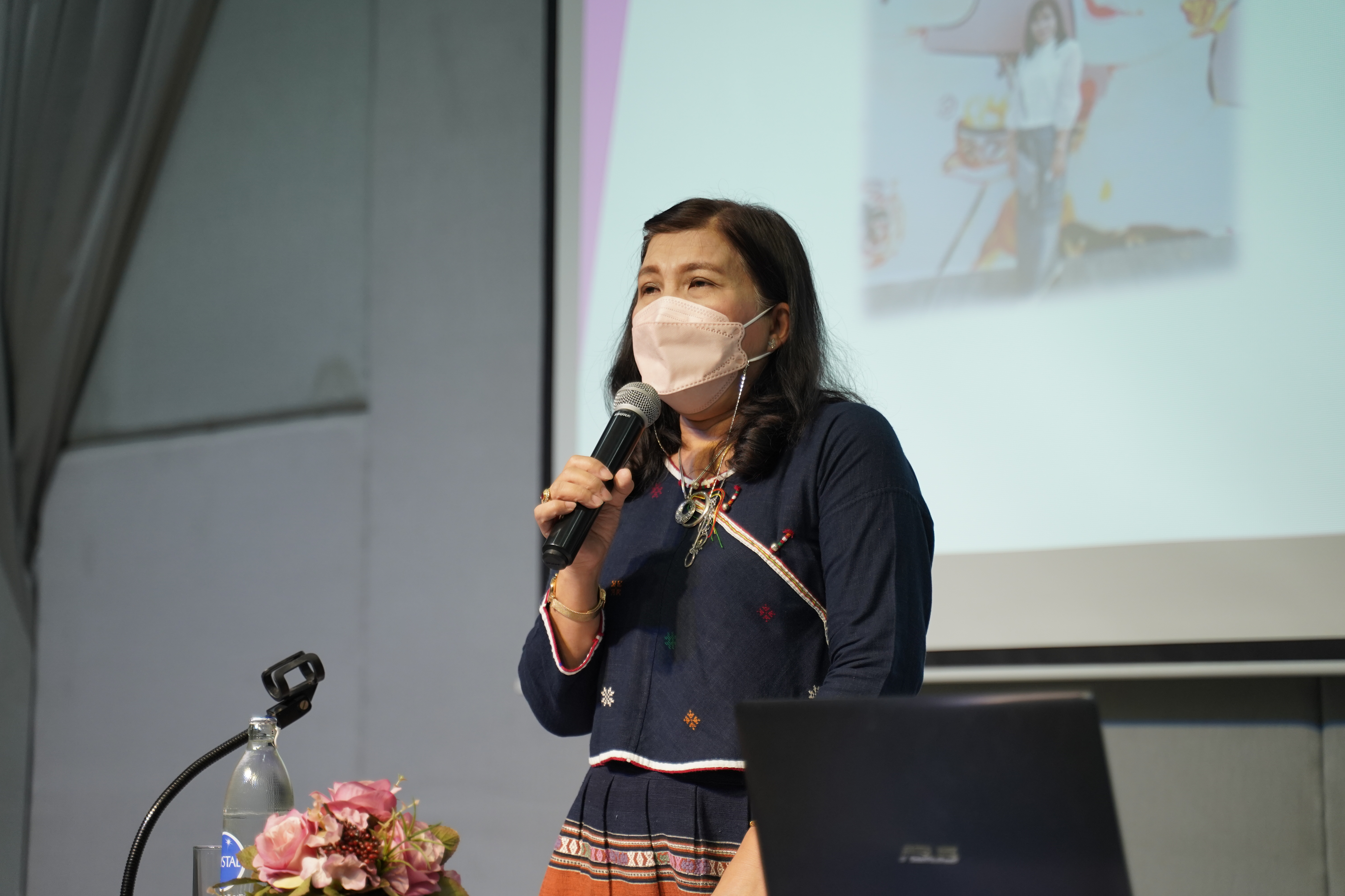 พช.น่าน ประชุมเชิงปฏิบัติการคณะกรรมการบริหารตลาด ผู้บริหารจัดการตลาด (CMO) และเจ้าหน้าที่พัฒนาชุมชนอำเภอ ตามโครงการส่งเสริมการพัฒนากลไกและโครงสร้างดูดซับมูลค่าทางเศรษฐกิจและการกระจายรายได้กลับสู่ท้องถิ่น รุ่นที่ 2