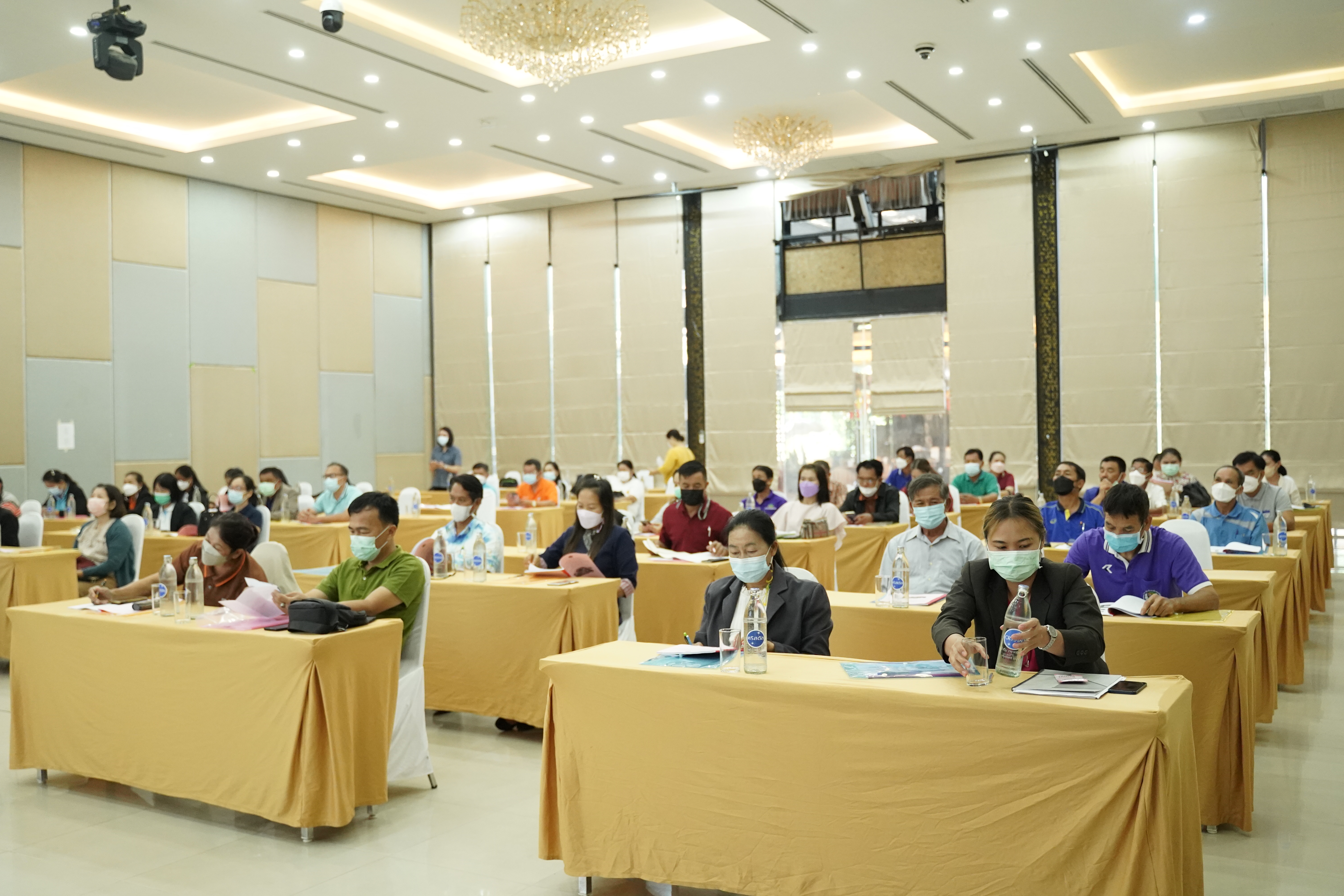 พช.น่าน ประชุมเชิงปฏิบัติการคณะกรรมการบริหารตลาด ผู้บริหารจัดการตลาด (CMO) และเจ้าหน้าที่พัฒนาชุมชนอำเภอ ตามโครงการส่งเสริมการพัฒนากลไกและโครงสร้างดูดซับมูลค่าทางเศรษฐกิจและการกระจายรายได้กลับสู่ท้องถิ่น รุ่นที่ 2