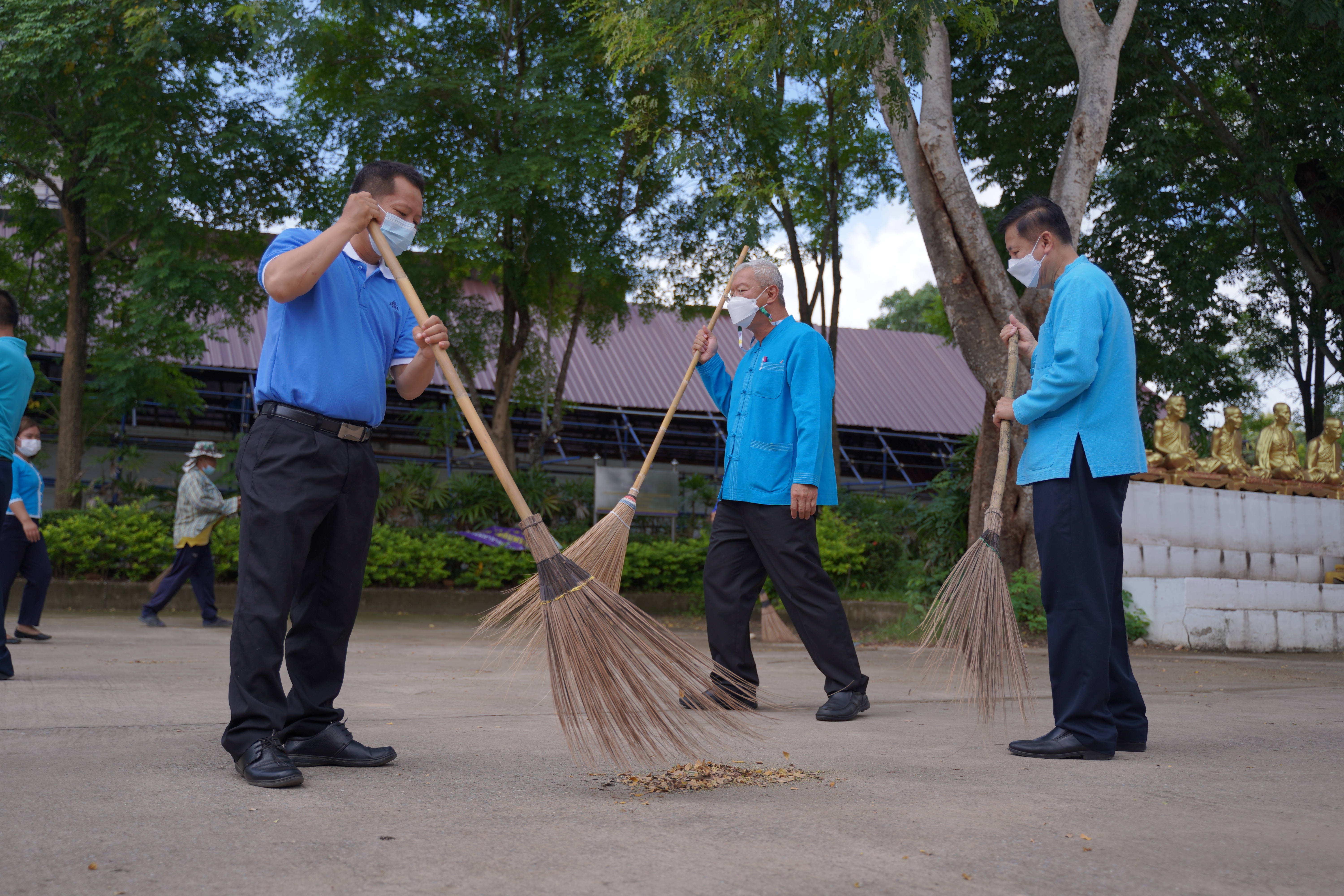 จังหวัดน่าน จัดกิจกรรม Big Cleaning Day สร้างสัปปายะสู่วัดด้วยวิถี 5 ส วันแม่แห่งชาติ เฉลิมพระเกียรติสมเด็จพระนางเจ้าสิริกิติ์ พระบรมราชินีนาถ พระบรมราชชนนีพันปีหลวง