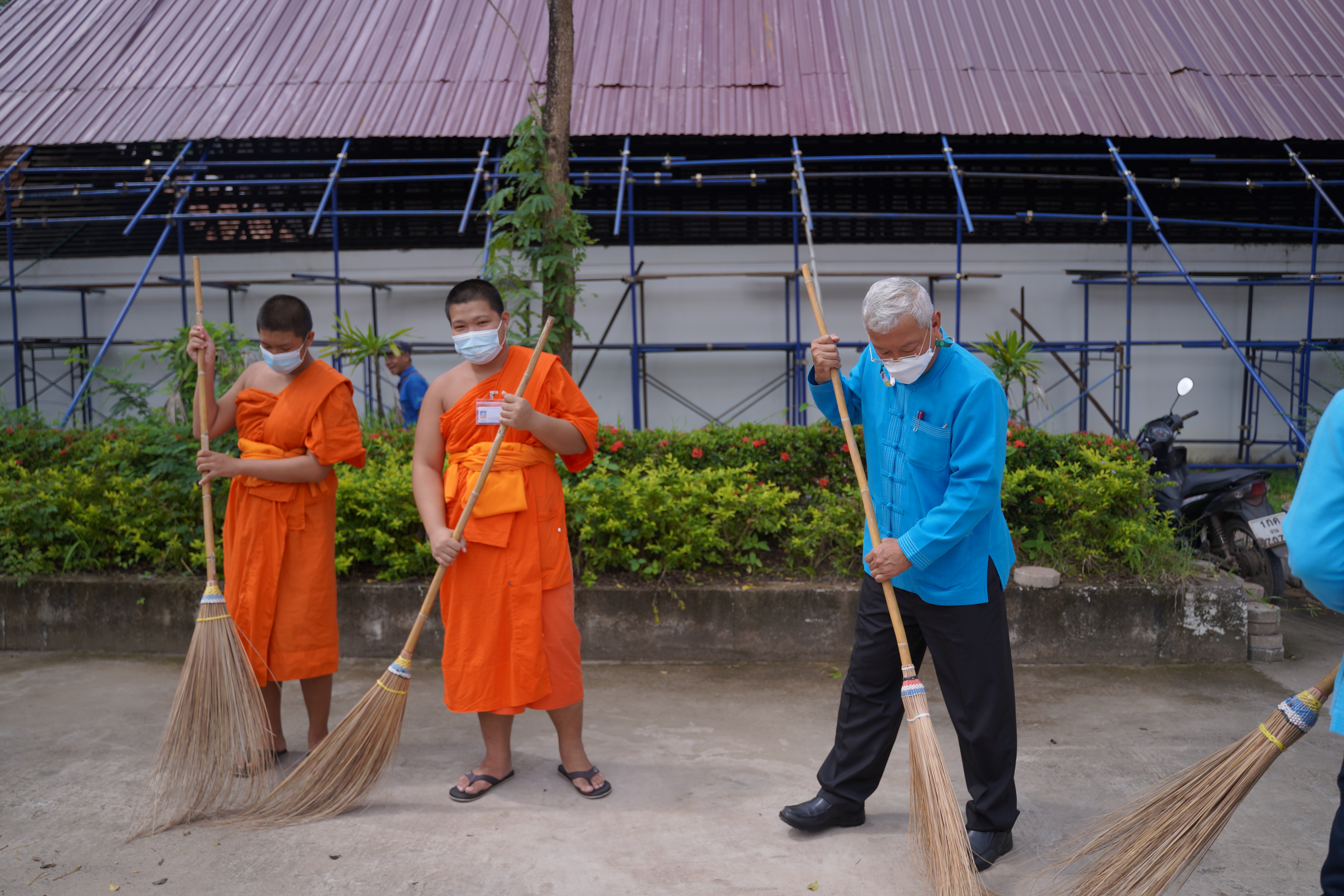 จังหวัดน่าน จัดกิจกรรม Big Cleaning Day สร้างสัปปายะสู่วัดด้วยวิถี 5 ส วันแม่แห่งชาติ เฉลิมพระเกียรติสมเด็จพระนางเจ้าสิริกิติ์ พระบรมราชินีนาถ พระบรมราชชนนีพันปีหลวง
