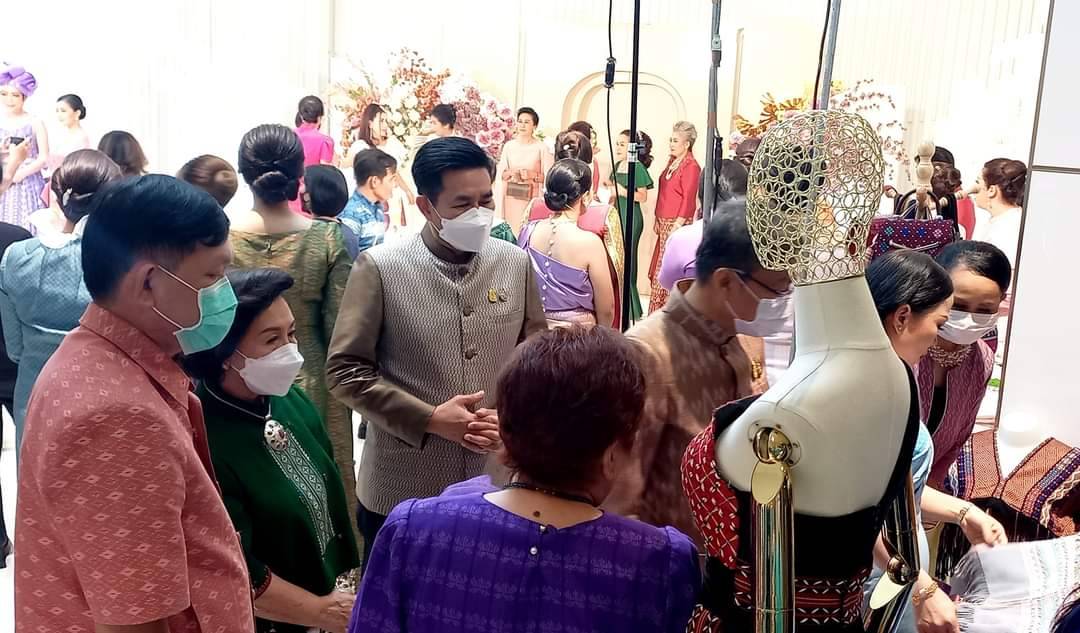  พช. น่านร่วมโครงการสตรีภาคเหนือและกิจกรรมเดินแบบผ้าถิ่นไทยในชุมชน ณ จังหวัดนครสวรรค์…