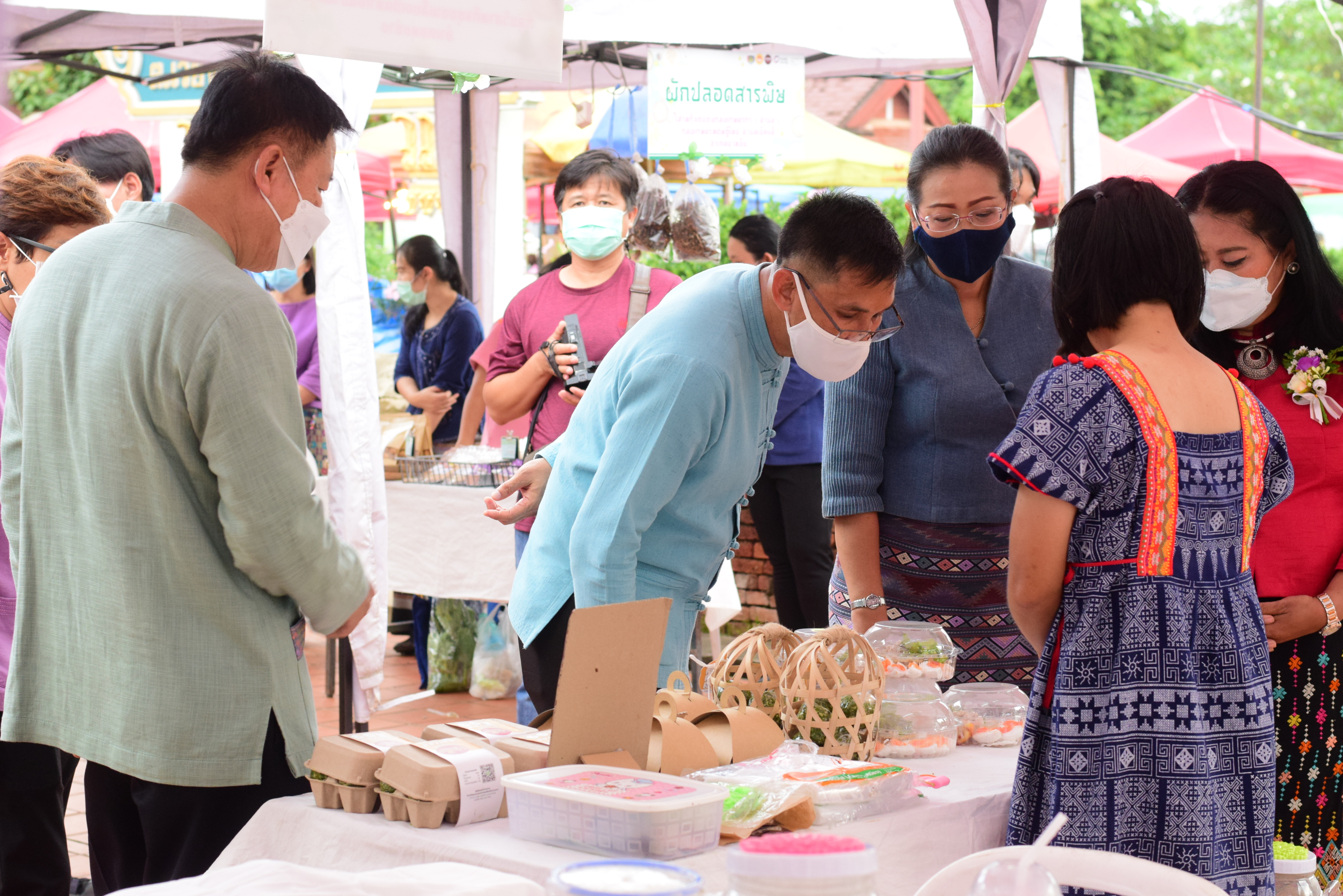 จังหวัดน่าน จัดกิจกรรมเชื่อมโยงช่องทางการตลาดในการสร้างรายได้จากกิจการอาหารปลอดภัยและกิจกรรมส่งเสริมช่องทางการตลาดอาหารปลอดภัย