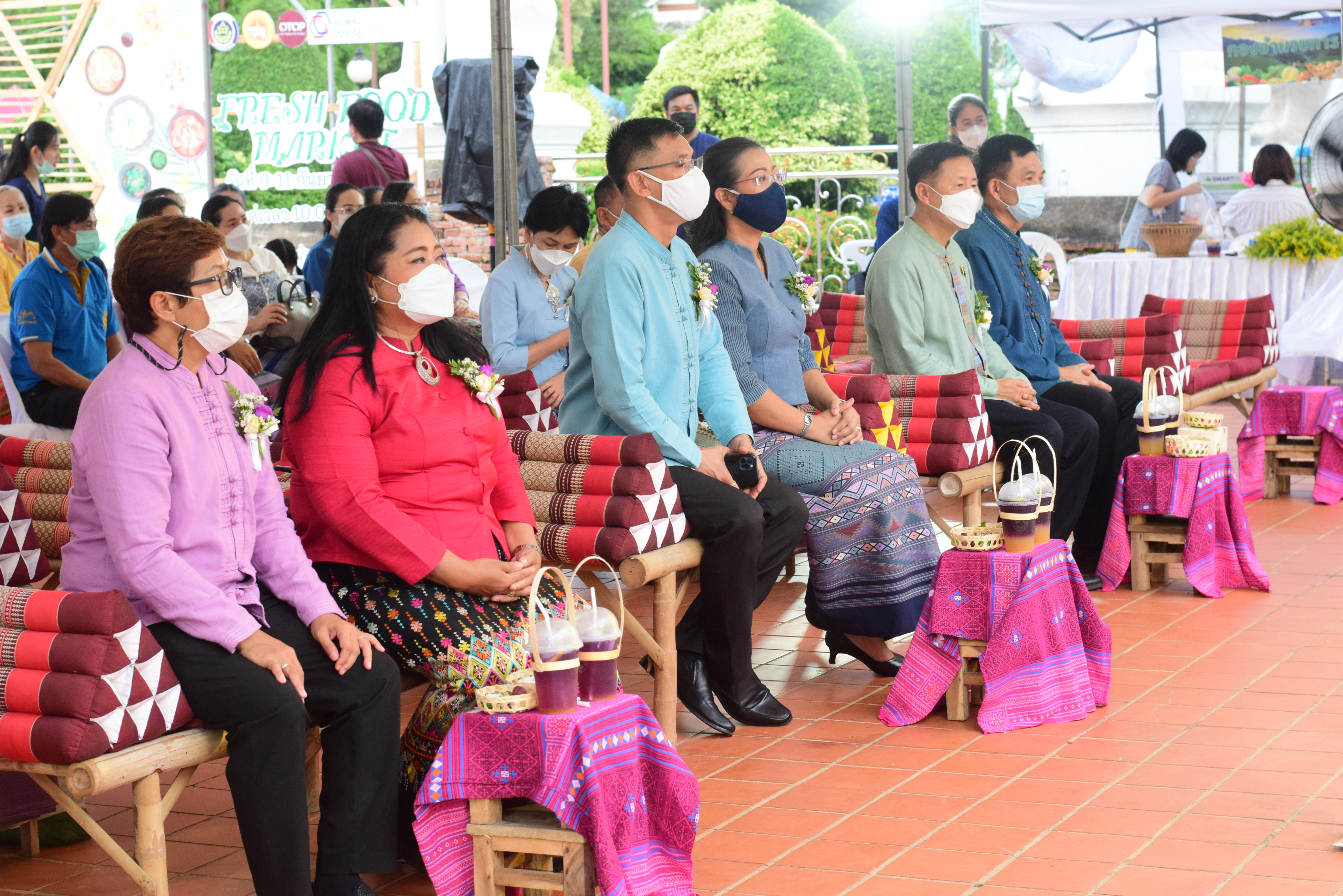 จังหวัดน่าน จัดกิจกรรมเชื่อมโยงช่องทางการตลาดในการสร้างรายได้จากกิจการอาหารปลอดภัยและกิจกรรมส่งเสริมช่องทางการตลาดอาหารปลอดภัย
