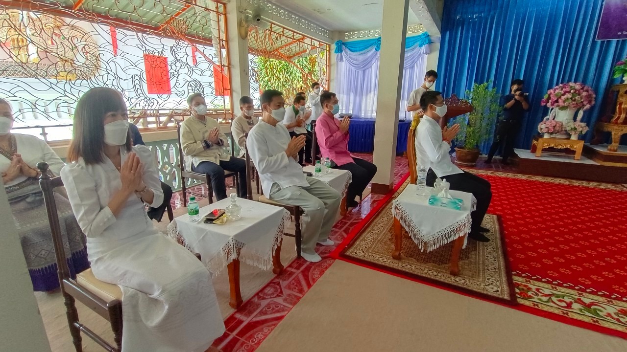 จังหวัดน่าน จัดพิธีทอดผ้าป่าสมทบกองทุนพัฒนาคุณภาพชีวิต สร้างความมั่นคงในที่อยู่อาศัย “ซ่อมบ้าน สร้างสุข แก้จนคนน่าน”