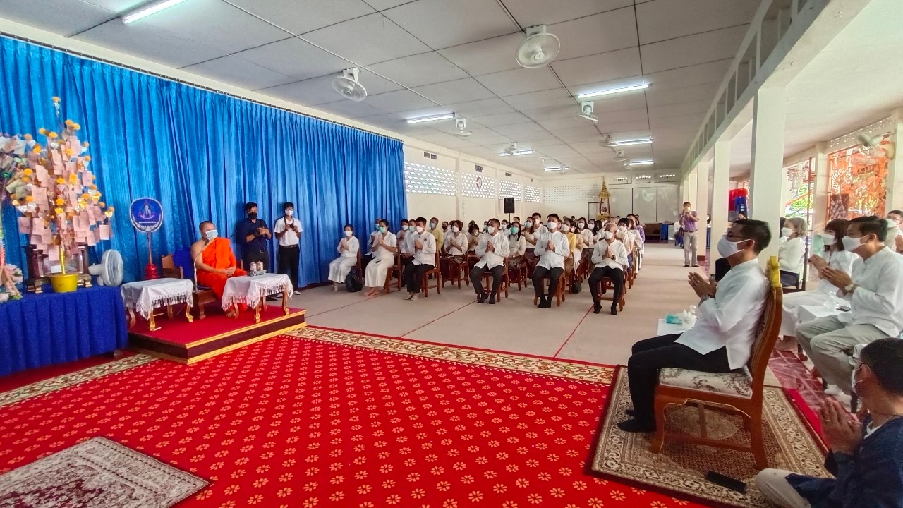 จังหวัดน่าน จัดพิธีทอดผ้าป่าสมทบกองทุนพัฒนาคุณภาพชีวิต สร้างความมั่นคงในที่อยู่อาศัย “ซ่อมบ้าน สร้างสุข แก้จนคนน่าน”