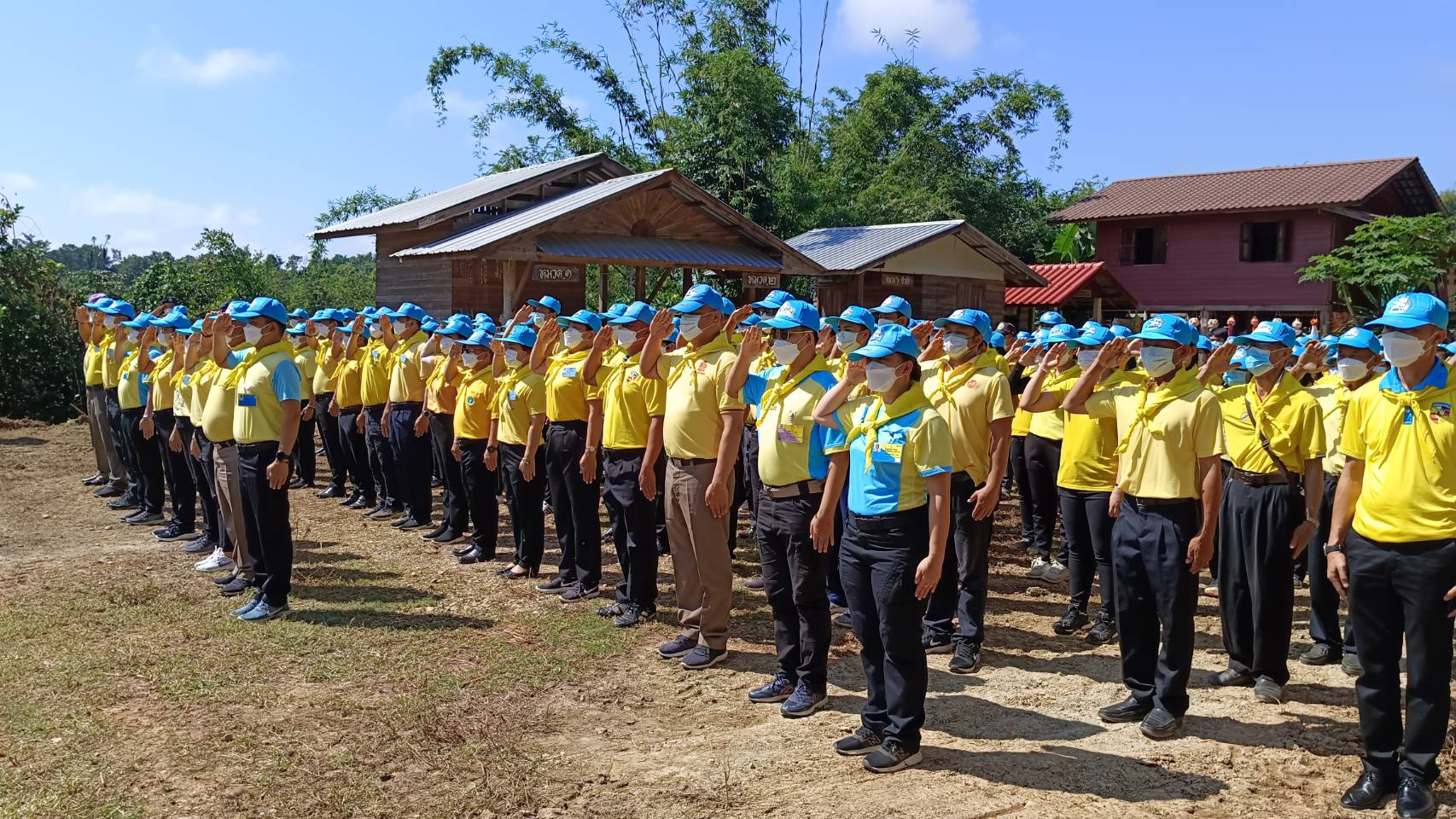 น่าน จัดกิจกรรมจิตอาสาพัฒนา ร่วมแสดงความจงรักภักดีและน้อมรำลึกถึงพระมหากรุณาธิคุณ ในวันคล้ายวันสวรรคตพระบาทสมเด็จพระบรมชนกาธิเบศร มหาภูมิพลอดุลเดชมหาราช บรมนาถบพิตร 13 ตุลาคม 2565