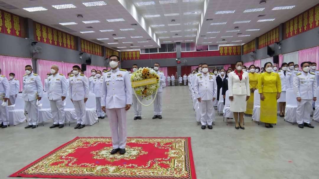 พช.น่าน ร่วมพิธีวางพวงมาลา เนื่องในวันคล้ายวันสวรรคต พระบาทสมเด็จพระบรมชนกาธิเบศร มหาภูมิพลอดุลยเดชมหาราช บรมนาถบพิตร