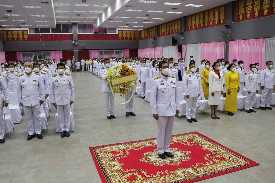 พช.น่าน ร่วมพิธีวางพวงมาลา เนื่องในวันคล้ายวันสวรรคต พระบาทสมเด็จพระบรมชนกาธิเบศร มหาภูมิพลอดุลยเดชมหาราช บรมนาถบพิตร