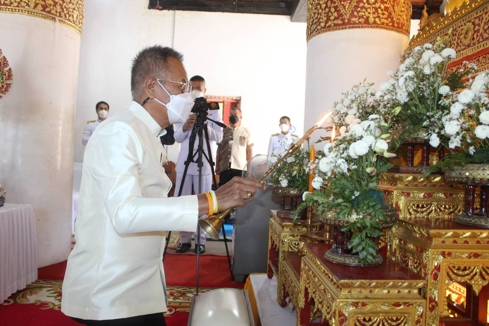 พระบาทสมเด็จพระเจ้าอยู่หัว ทรงพระกรุณาโปรดเกล้าฯ ให้ อัญเชิญผ้าพระกฐินพระราชทานถวาย ณ วัดบุญยืน พระอารามหลวง อำเภอเวียงสา จังหวัดน่าน