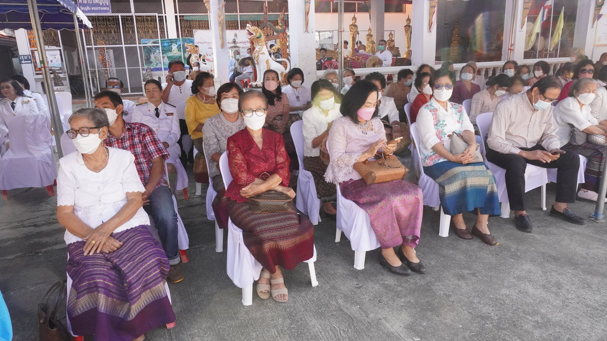 พระบาทสมเด็จพระเจ้าอยู่หัว ทรงพระกรุณาโปรดเกล้าฯ ให้ อัญเชิญผ้าพระกฐินพระราชทานถวาย ณ วัดบุญยืน พระอารามหลวง อำเภอเวียงสา จังหวัดน่าน