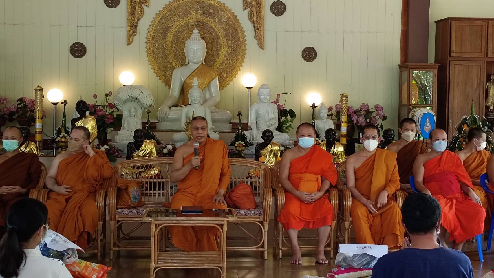 จังหวัดน่าน จัดพิธีมอบข้าวสาร โครงการผ้าป่าเจดีย์ข้าวสาร มหาสังฆทานช่วยเหลือสังคม ปีที่5