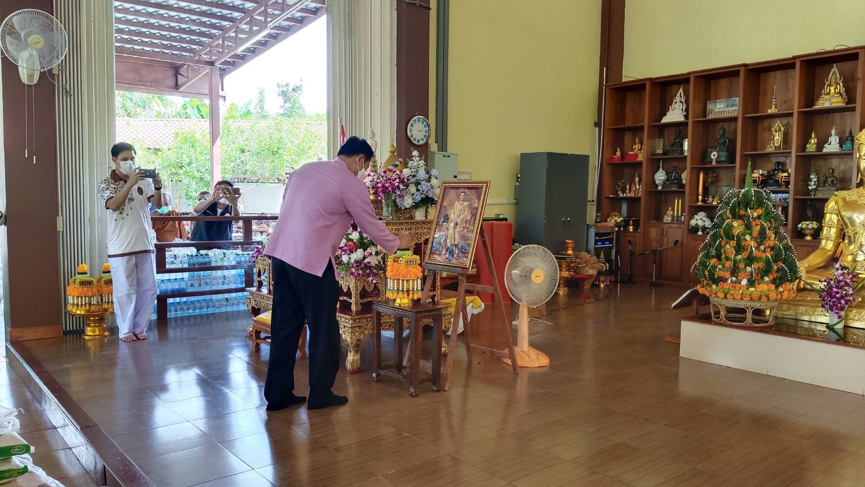 จังหวัดน่าน จัดพิธีมอบข้าวสาร โครงการผ้าป่าเจดีย์ข้าวสาร มหาสังฆทานช่วยเหลือสังคม ปีที่5