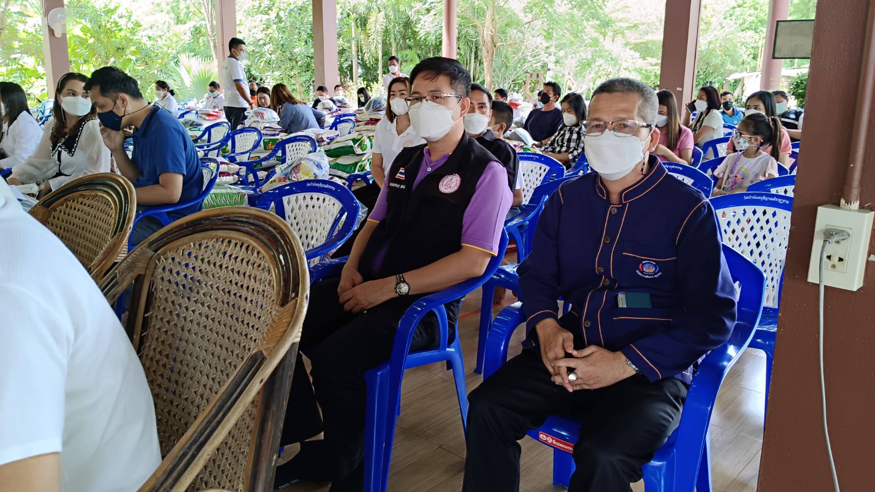 จังหวัดน่าน จัดพิธีมอบข้าวสาร โครงการผ้าป่าเจดีย์ข้าวสาร มหาสังฆทานช่วยเหลือสังคม ปีที่5