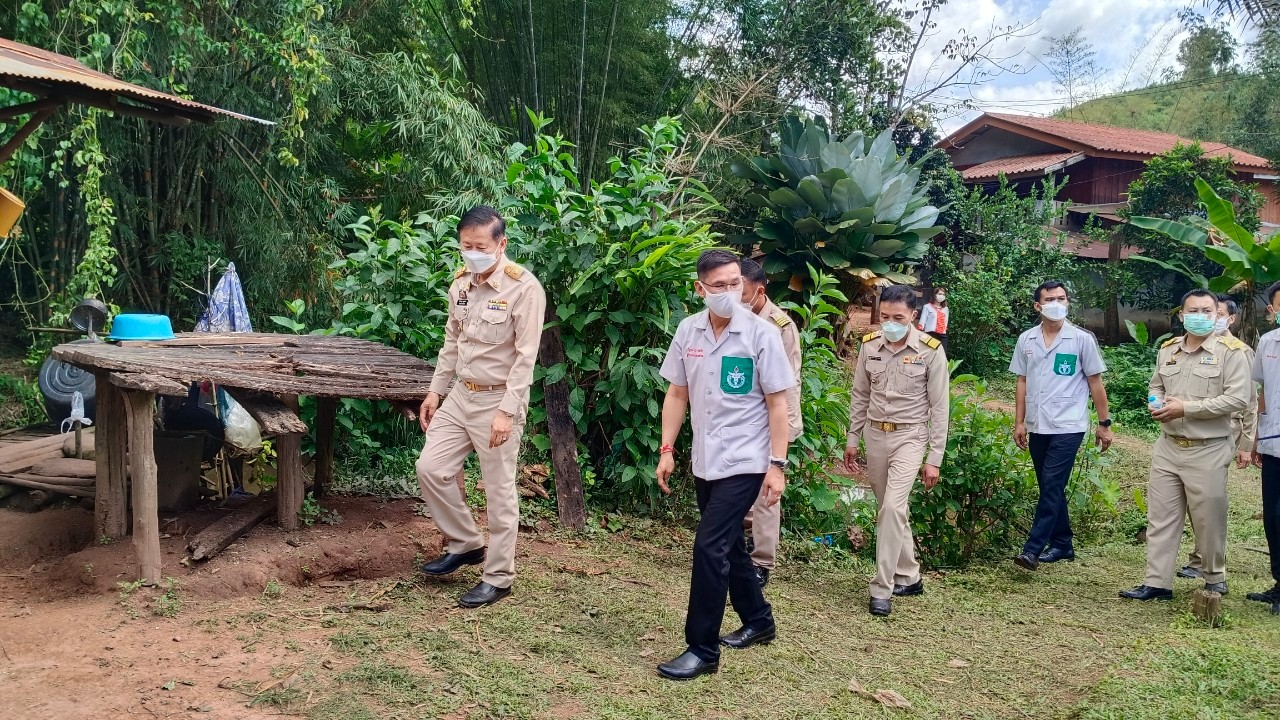ผู้ว่าราชการจังหวัดน่าน มอบวัสดุสร้างบ้านกองทุนพัฒนาคุณภาพชีวิต สร้างความมั่นคงในที่อยู่อาศัย “ซ่อมบ้าน สร้างสุข แก้จนคนน่าน” พื้นที่อำเภอบ่อเกลือ