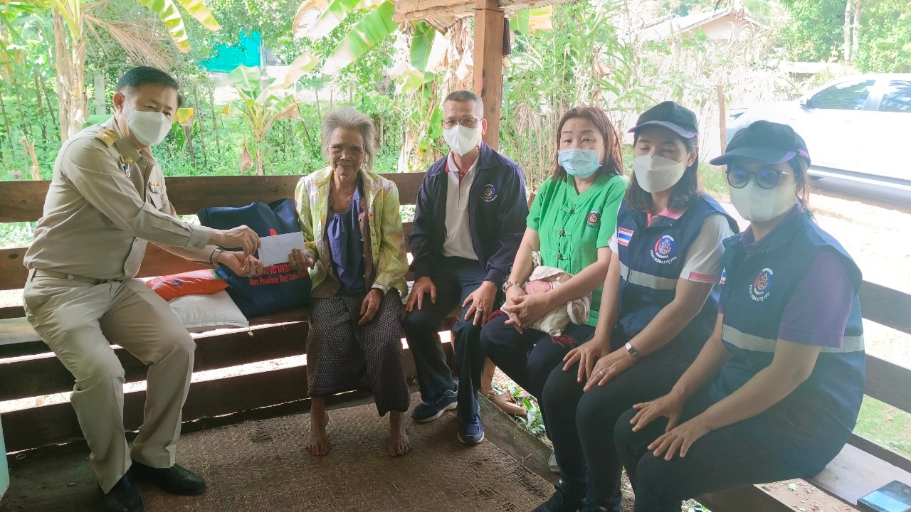 พช.น่าน ร่วมกิจกรรมจังหวัดเคลื่อนที่ “หน่วยบำบัดทุกข์ บำรุงสุข สร้างรอยยิ้มให้ประชาชน”