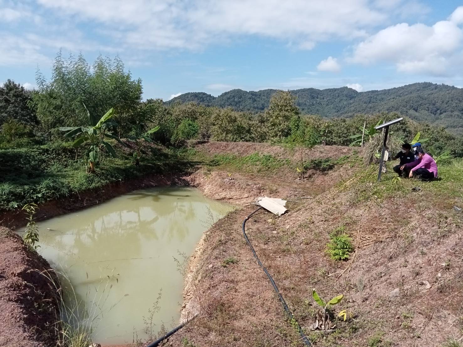 พจ.น่าน ลงพื้นที่ติดตามการดำเนินงาน โคก หนอง นาโมเดล อำเภอบ้านหลวง จังหวัดน่าน