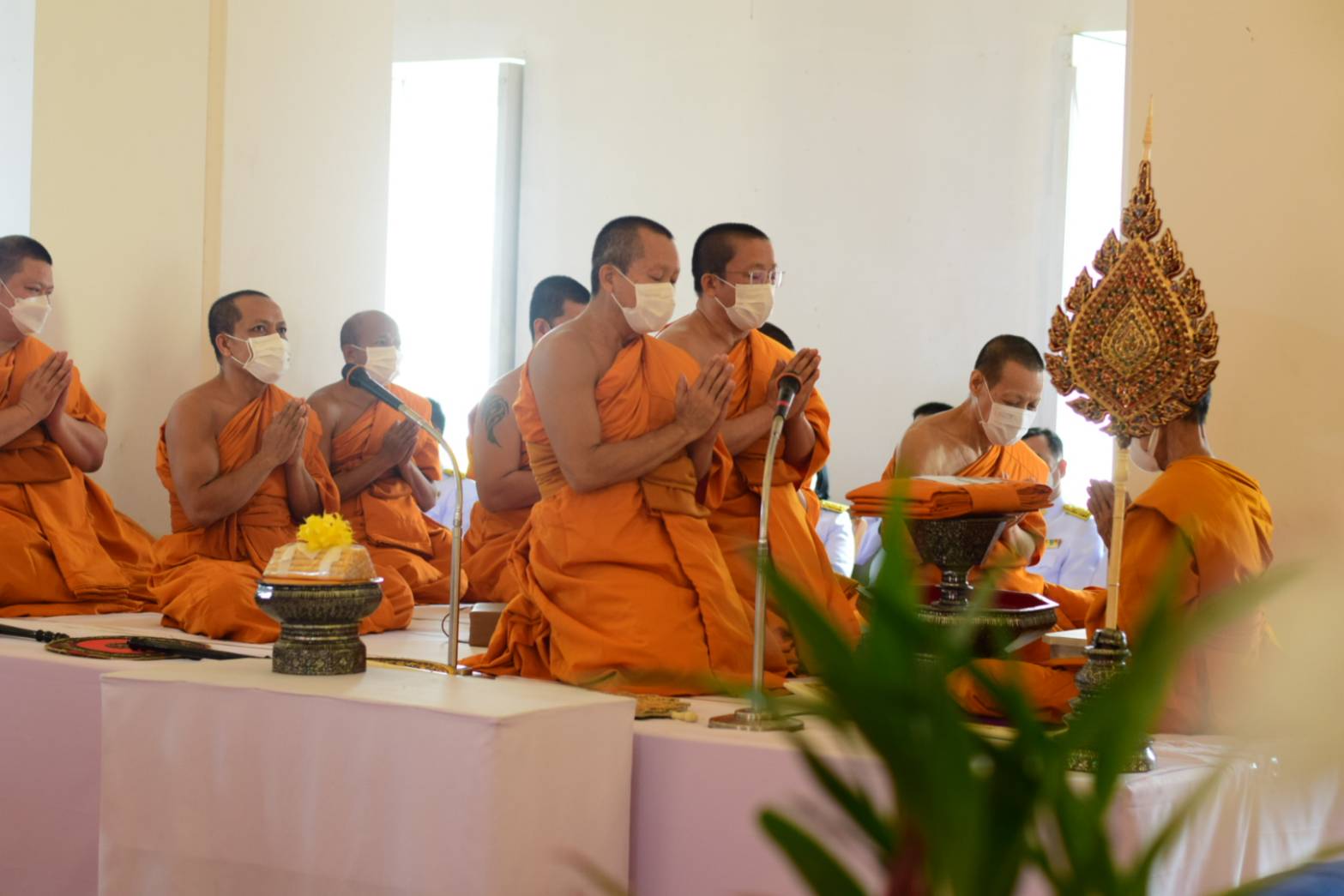 พช.น่าน ร่วมพิธีถวายผ้าพระกฐินพระราชทาน กรมการพัฒนาชุมชน ประจำปีพุทธศักราช 2565