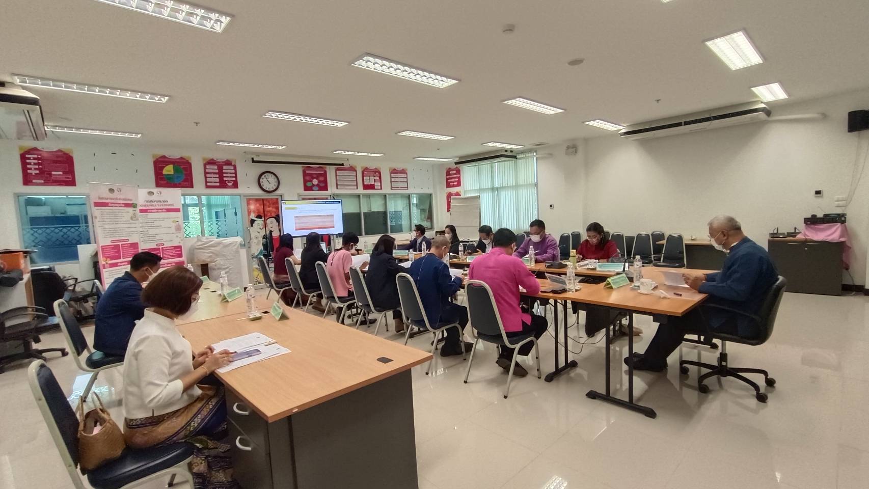 จังหวัดน่าน ประชุมคณะกรรมการอำนวยการดำเนินงานกองทุนพัฒนาคุณภาพชีวิต สร้างความมั่นคงในที่อยู่อาศัย “ซ่อมบ้าน สร้างสุข แก้จนคนน่าน”