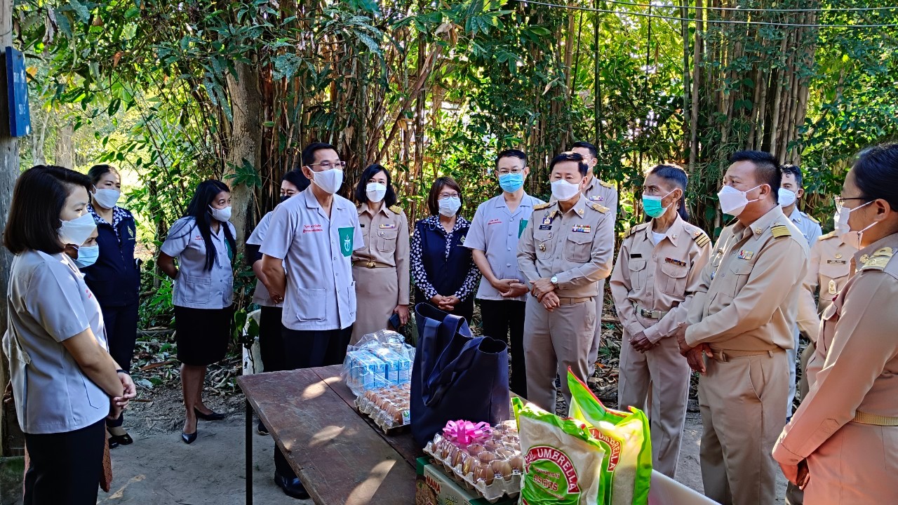 ผู้ว่าราชการจังหวัดน่าน ลงพื้นที่เยี่ยมบ้านครัวเรือนยากจน TPMAP อำเภอบ้านหลวง จังหวัดน่าน