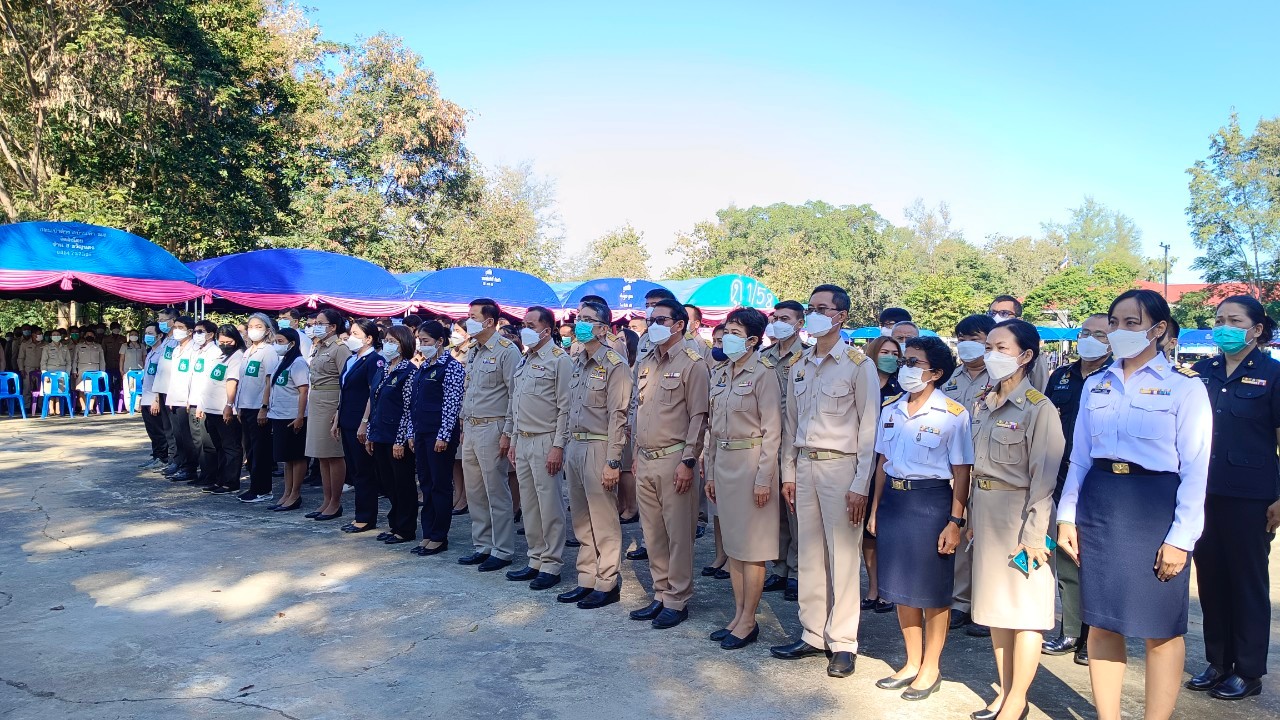 จังหวัดน่าน จัดหน่วยงานทุกภาคส่วนออกให้บริการหน่วยแพทย์เคลื่อนที่ พอ.สว. และกิจกรรม บำบัดทุกข์ บำรุงสุข สร้างรอยยิ้มให้ประชาชน อำนวยความสะดวกในพื้นที่อำเภอบ้านหลวง