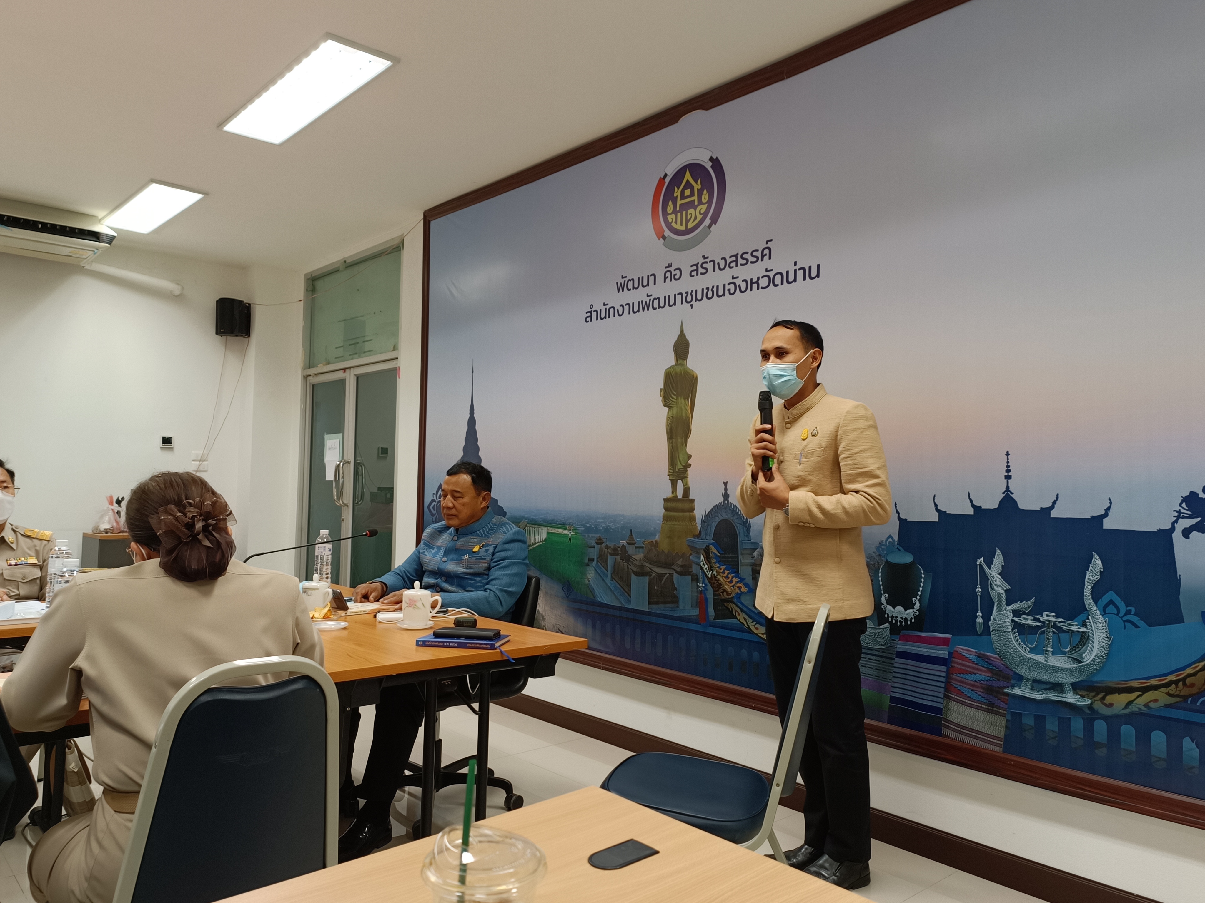 หัวหน้าผู้ตรวจราชการกรมการพัฒนาชุมชน ลงพื้นที่ติดตามงานในพื้นที่จังหวัดน่าน