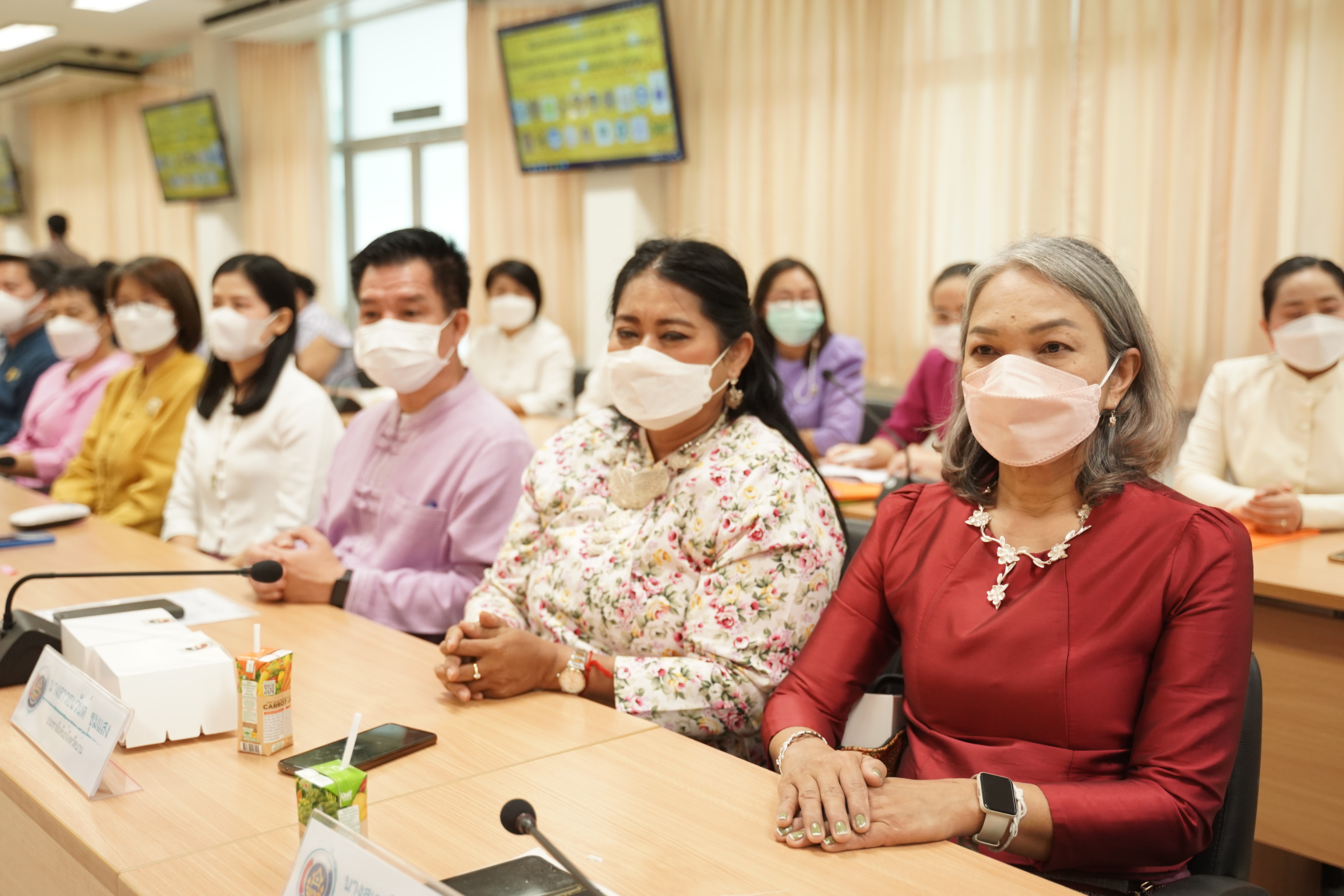 จังหวัดน่าน จับมือ 46 หน่วยงานร่วม MOU อนุรักษ์ สืบสาน และพัฒนาผ้าน่าน ตามโครงการ “ผ้าไทยใส่ให้สนุก”