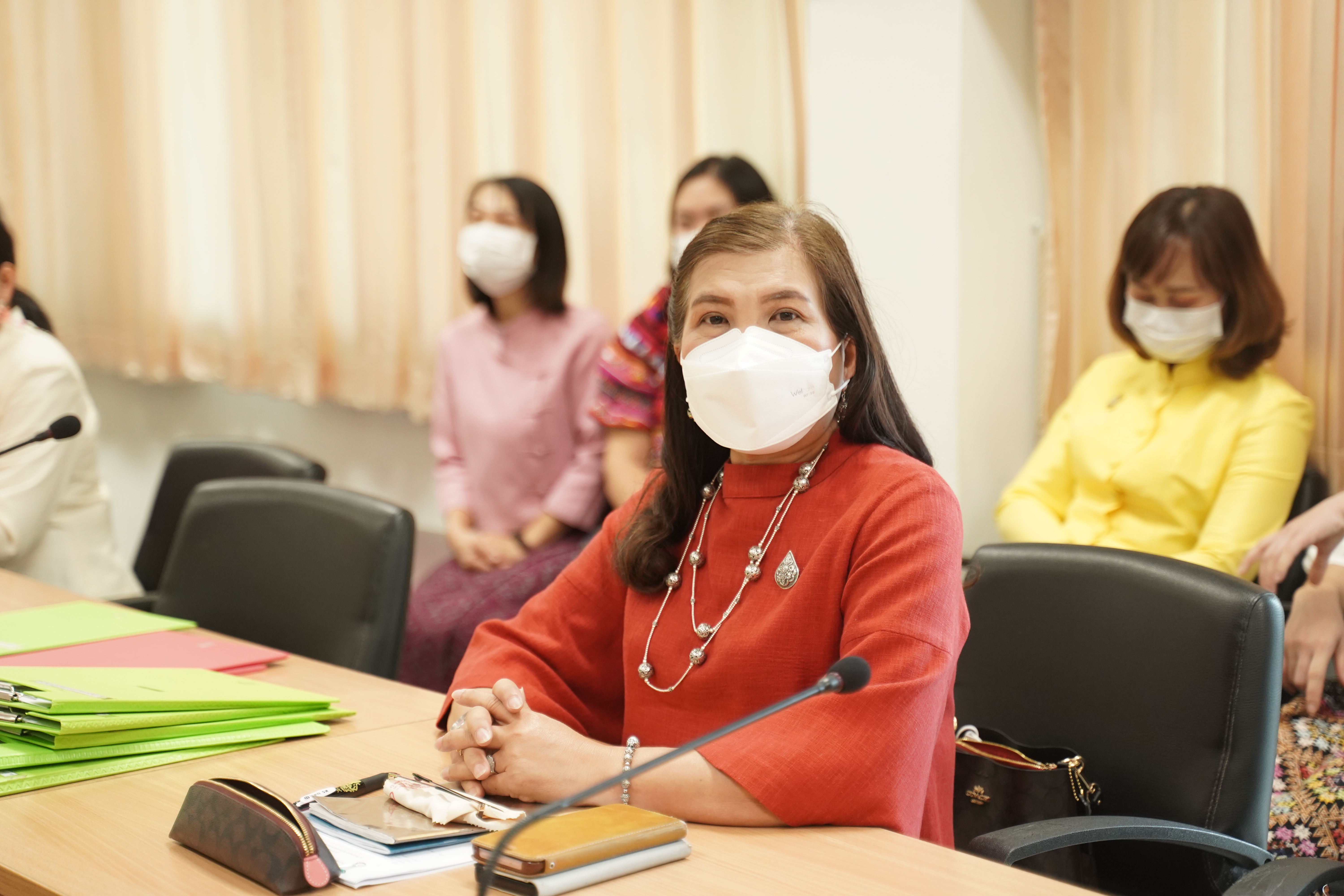 จังหวัดน่าน จับมือ 46 หน่วยงานร่วม MOU อนุรักษ์ สืบสาน และพัฒนาผ้าน่าน ตามโครงการ “ผ้าไทยใส่ให้สนุก”