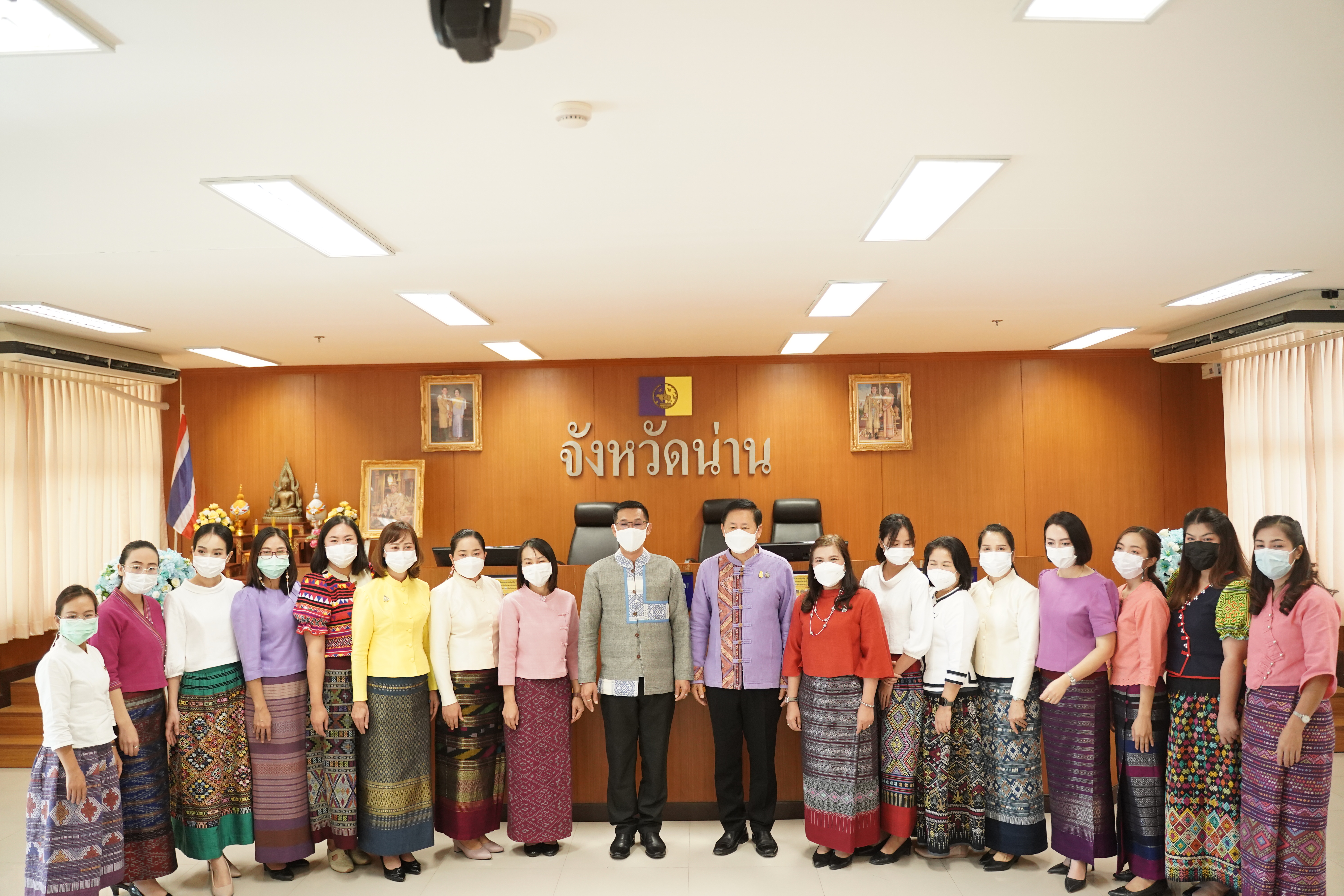 จังหวัดน่าน จับมือ 46 หน่วยงานร่วม MOU อนุรักษ์ สืบสาน และพัฒนาผ้าน่าน ตามโครงการ “ผ้าไทยใส่ให้สนุก”