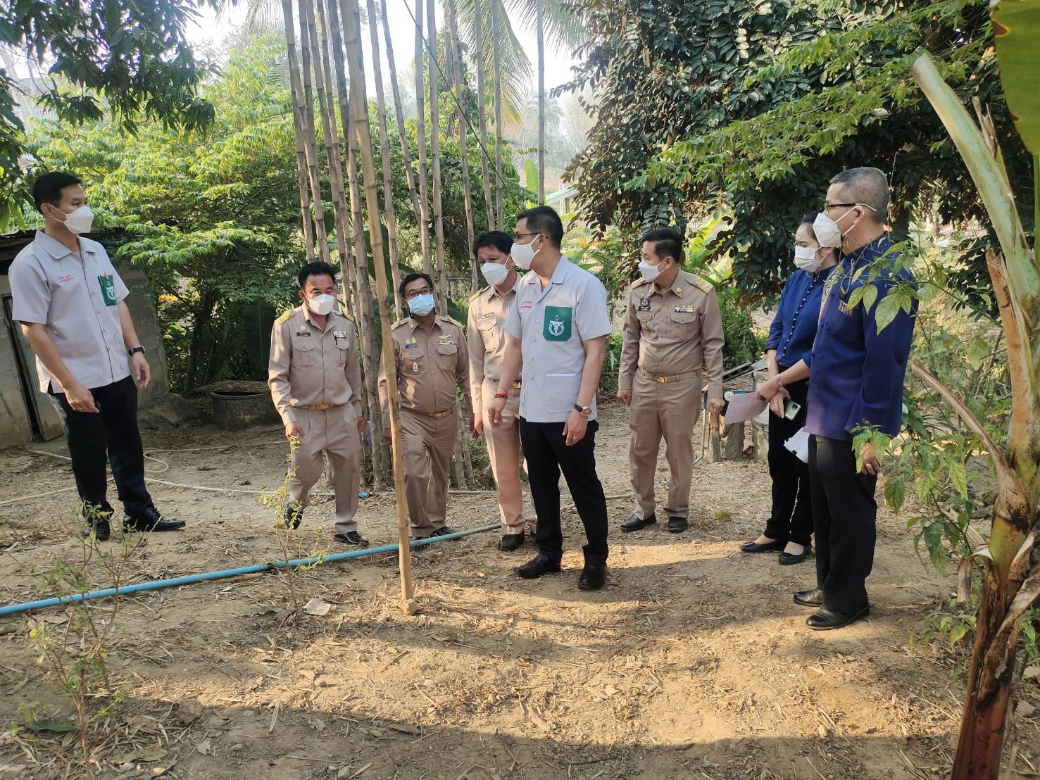 พช.น่าน : ผู้ว่าราชการจังหวัดน่าน เยี่ยมบ้านครัวเรือนยากจน ในพื้นที่อำเภอ จังหวัดน่าน