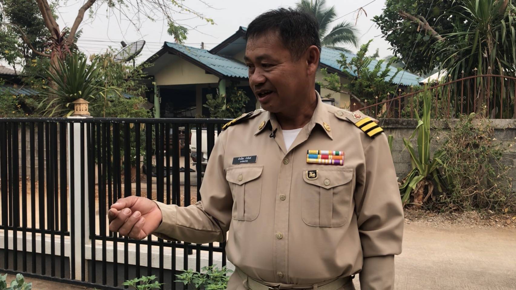 ผู้ว่าราชการจังหวัดน่าน เยี่ยมเยือนครัวเรือนต้นแบบการปลูกผักสวนครัวเพื่อสร้างความมั่นคงทางอาหาร ในพื้นที่ตำบลพระธาตุอำเภอเชียงกลาง จังหวัดน่าน